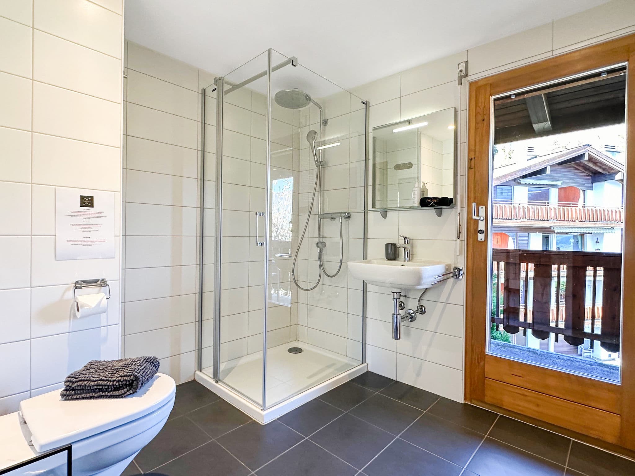Bathroom / Wellness