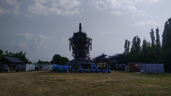 TAKRAF VEB Schwermaschinenbau Lauchhammerwerk - Freilichtmuseum DDR Braunkolebagger auf dem Weg zum 