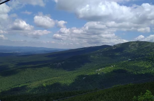Szklarska Poręba- großartige Aussicht vom Gipfel Blick nach Osten Richtung Schneekoppe