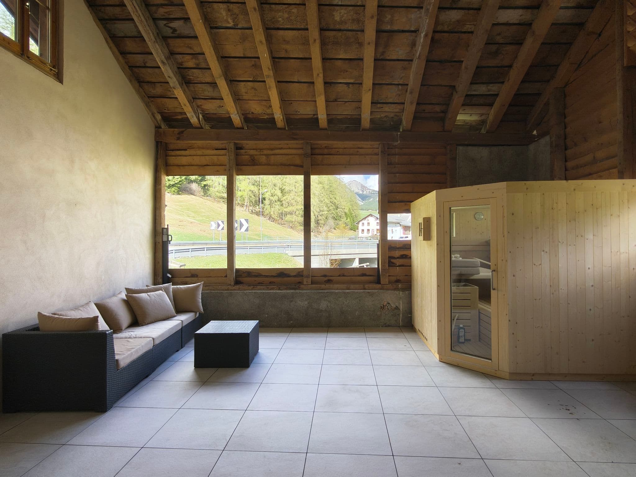 Bathroom / Wellness