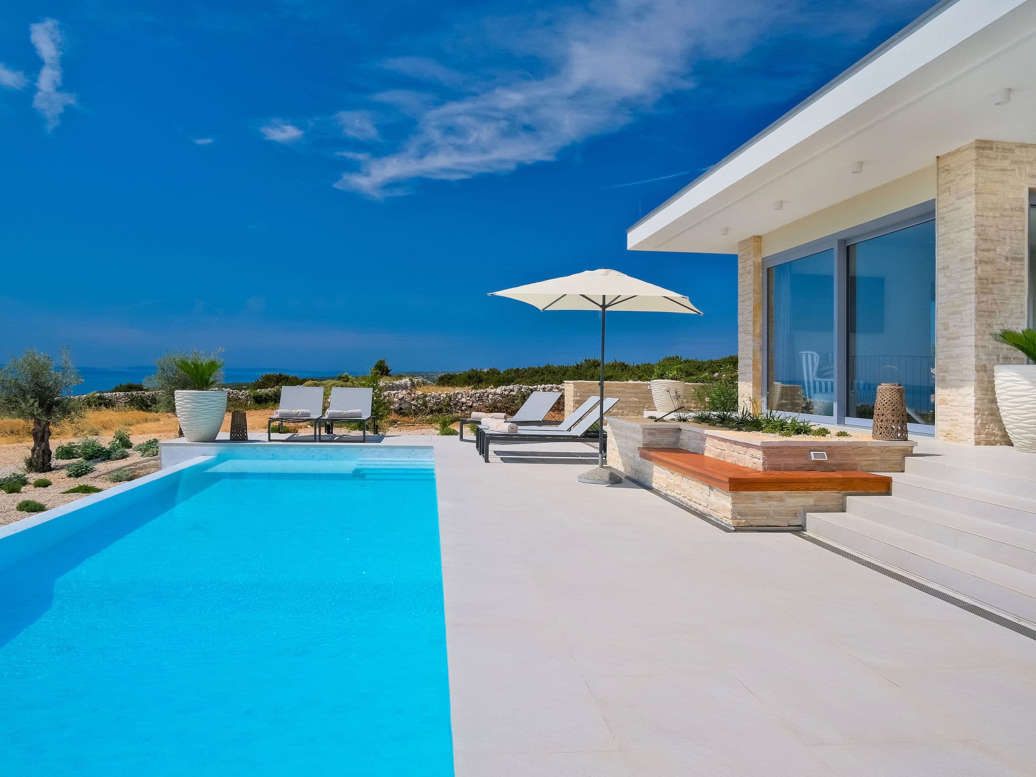 Pool Indoor