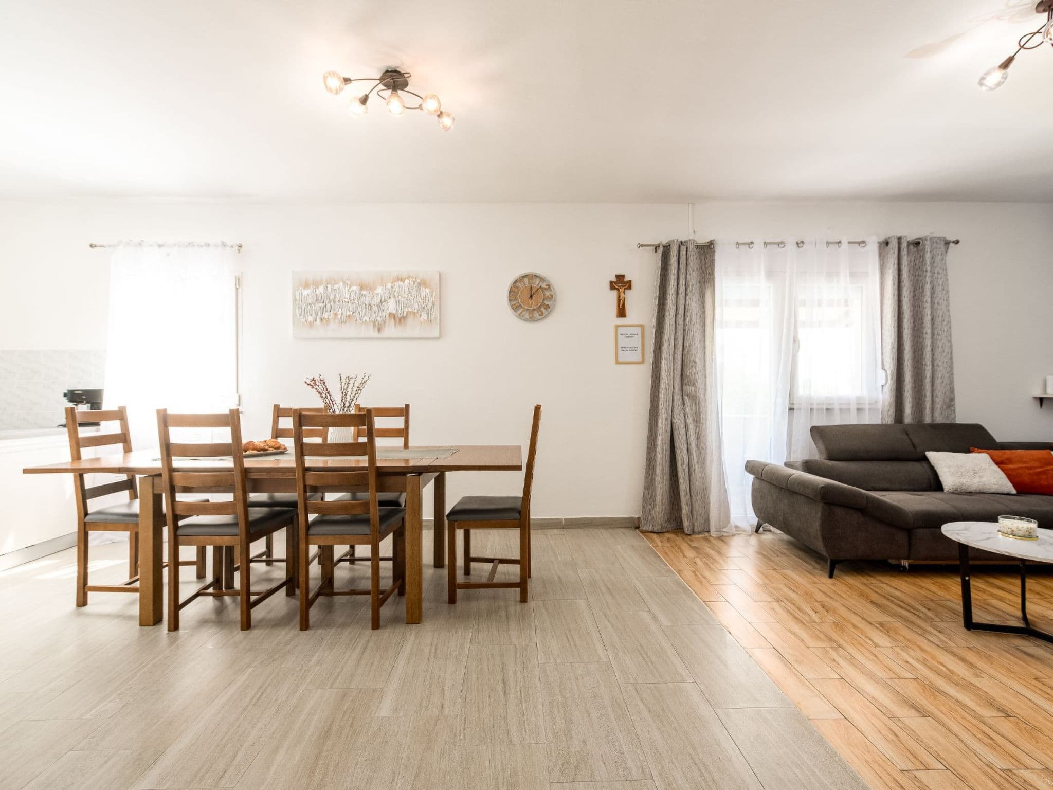 Kitchen / Dining Room