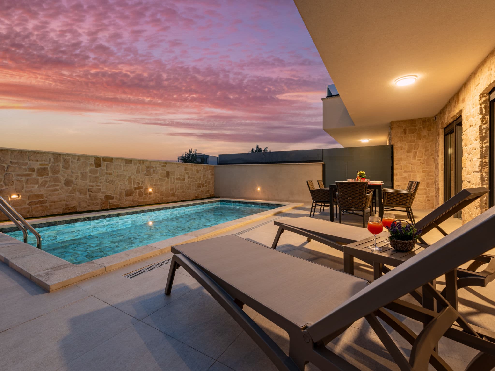 Pool Indoor