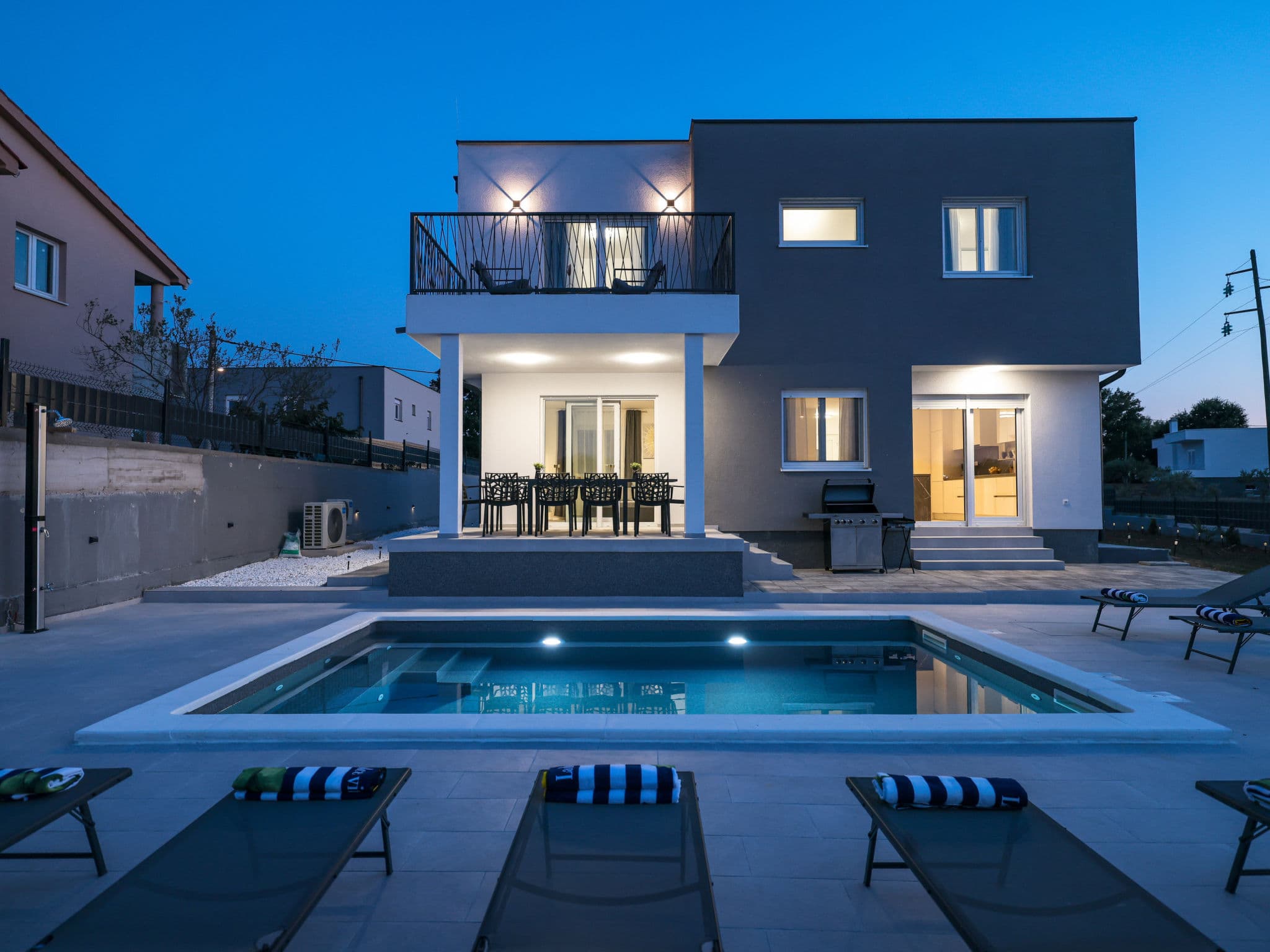 Pool Indoor