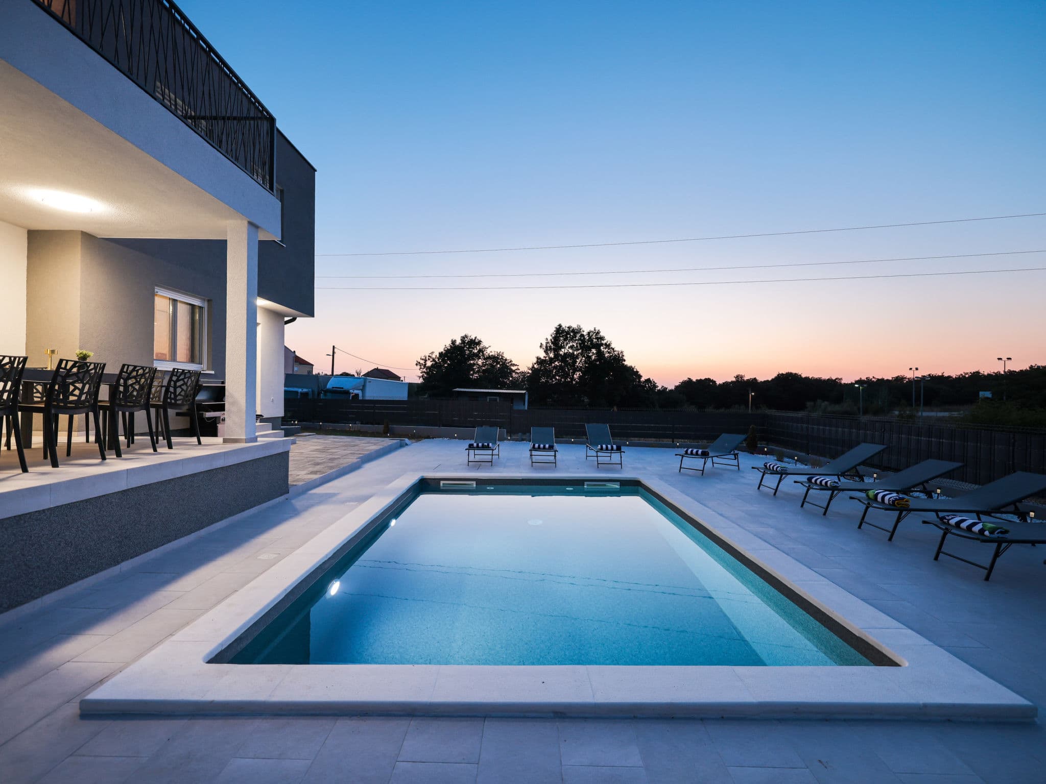 Pool Indoor