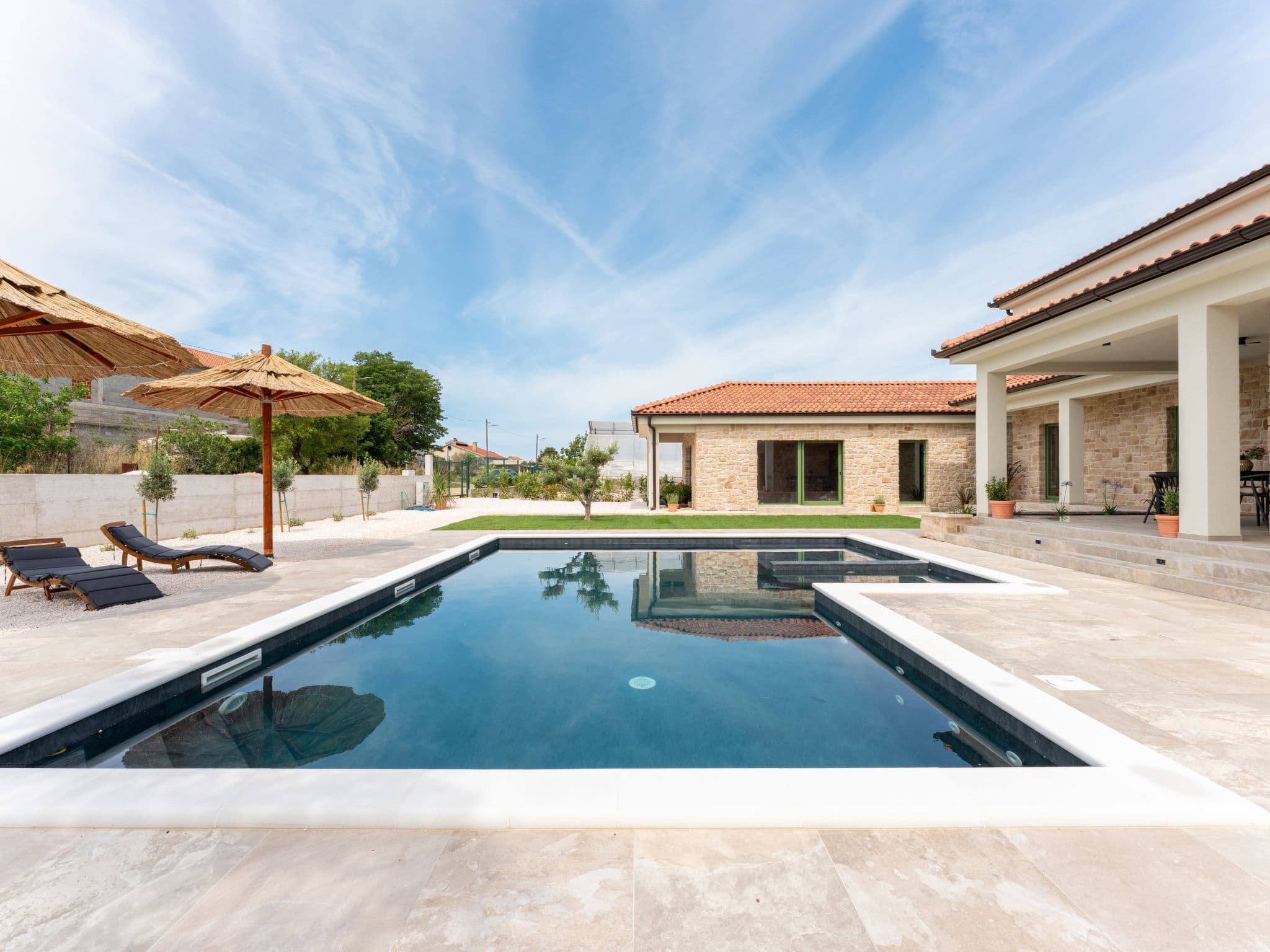 Pool Indoor