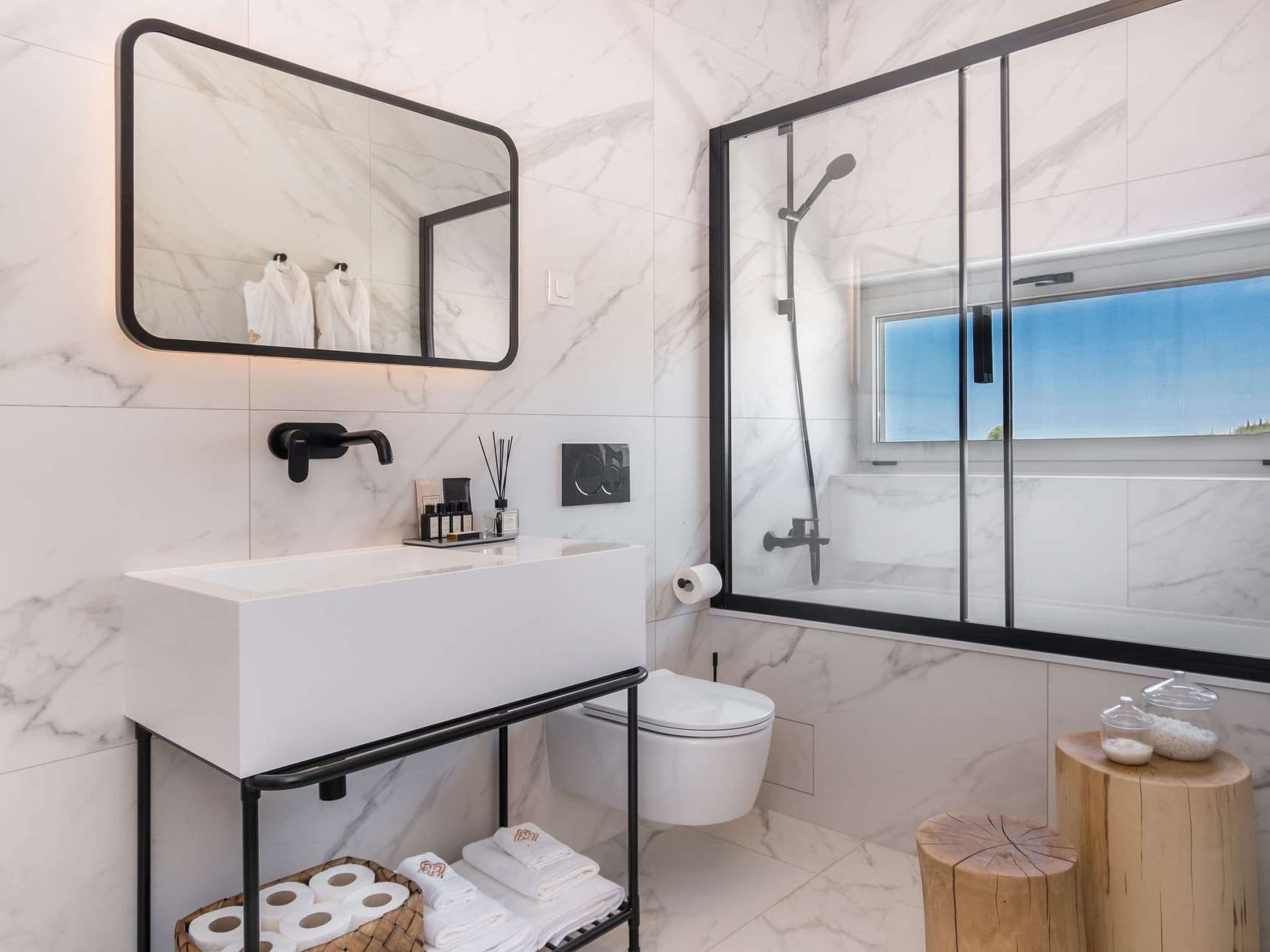 Bathroom / Wellness