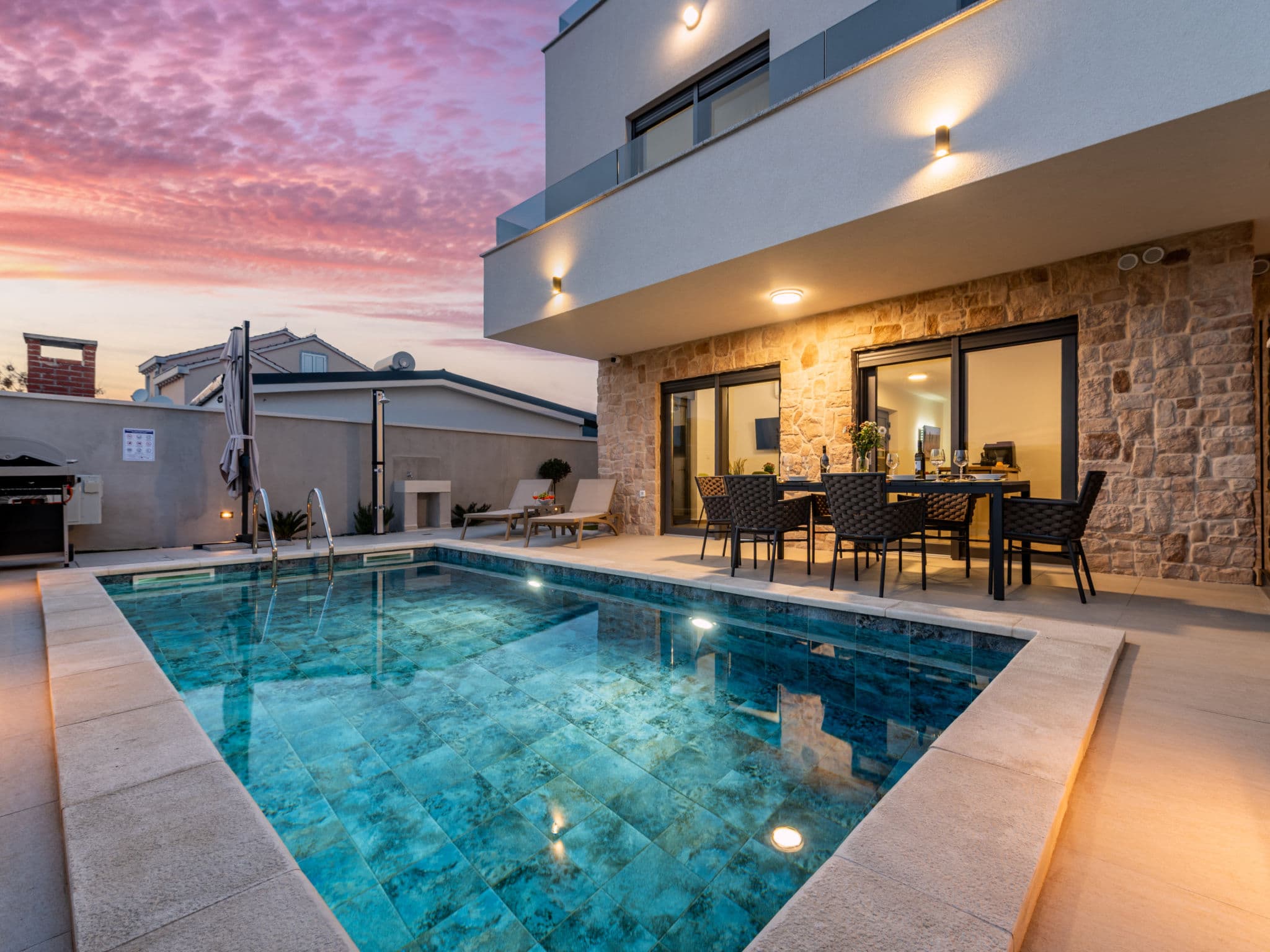Pool Indoor