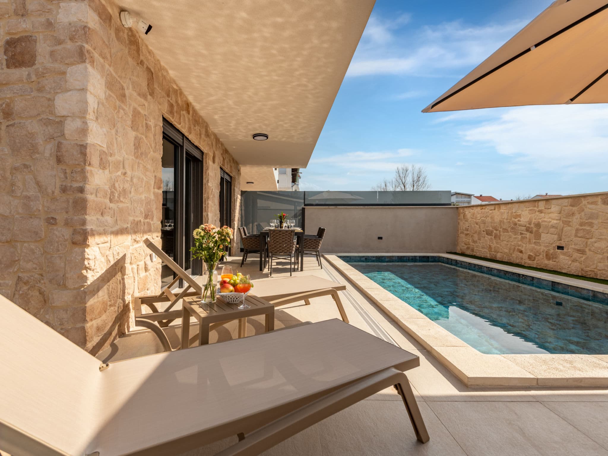 Pool Indoor