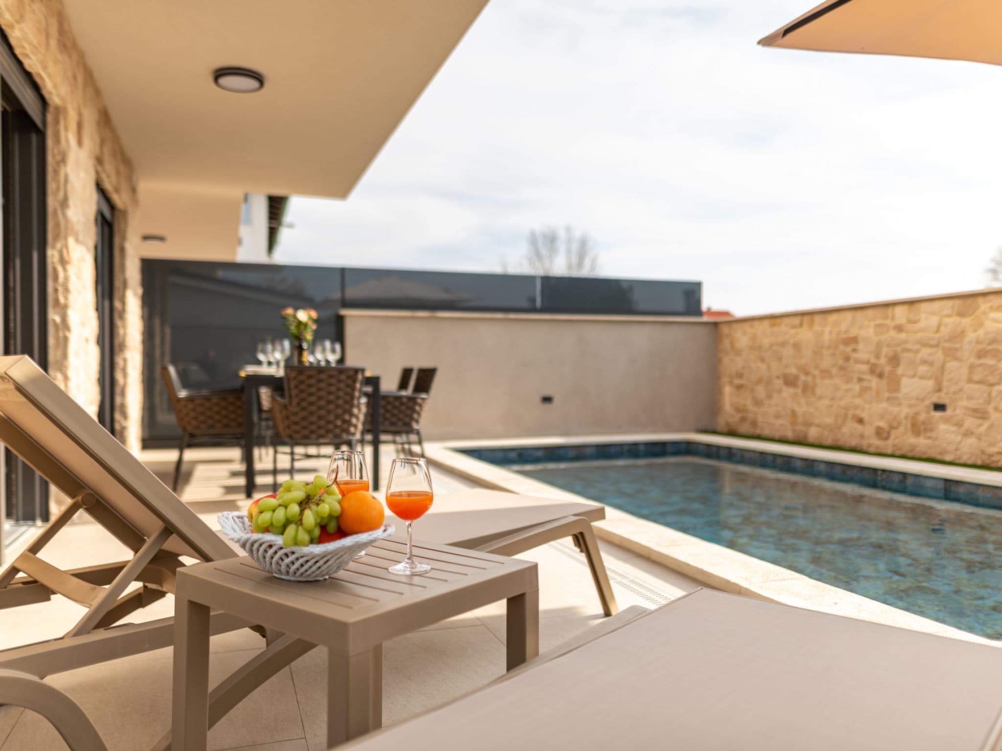 Pool Indoor