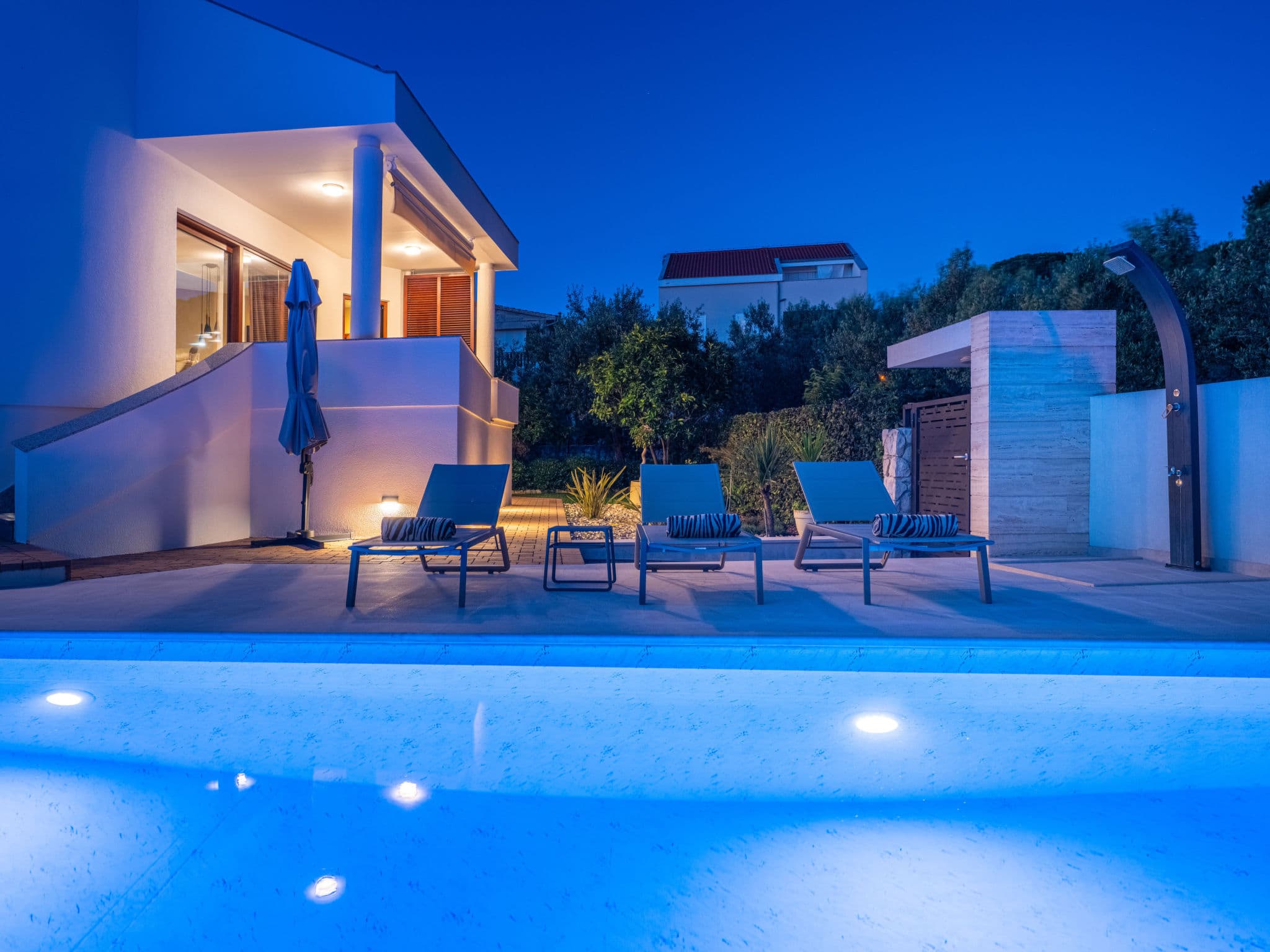 Pool Indoor