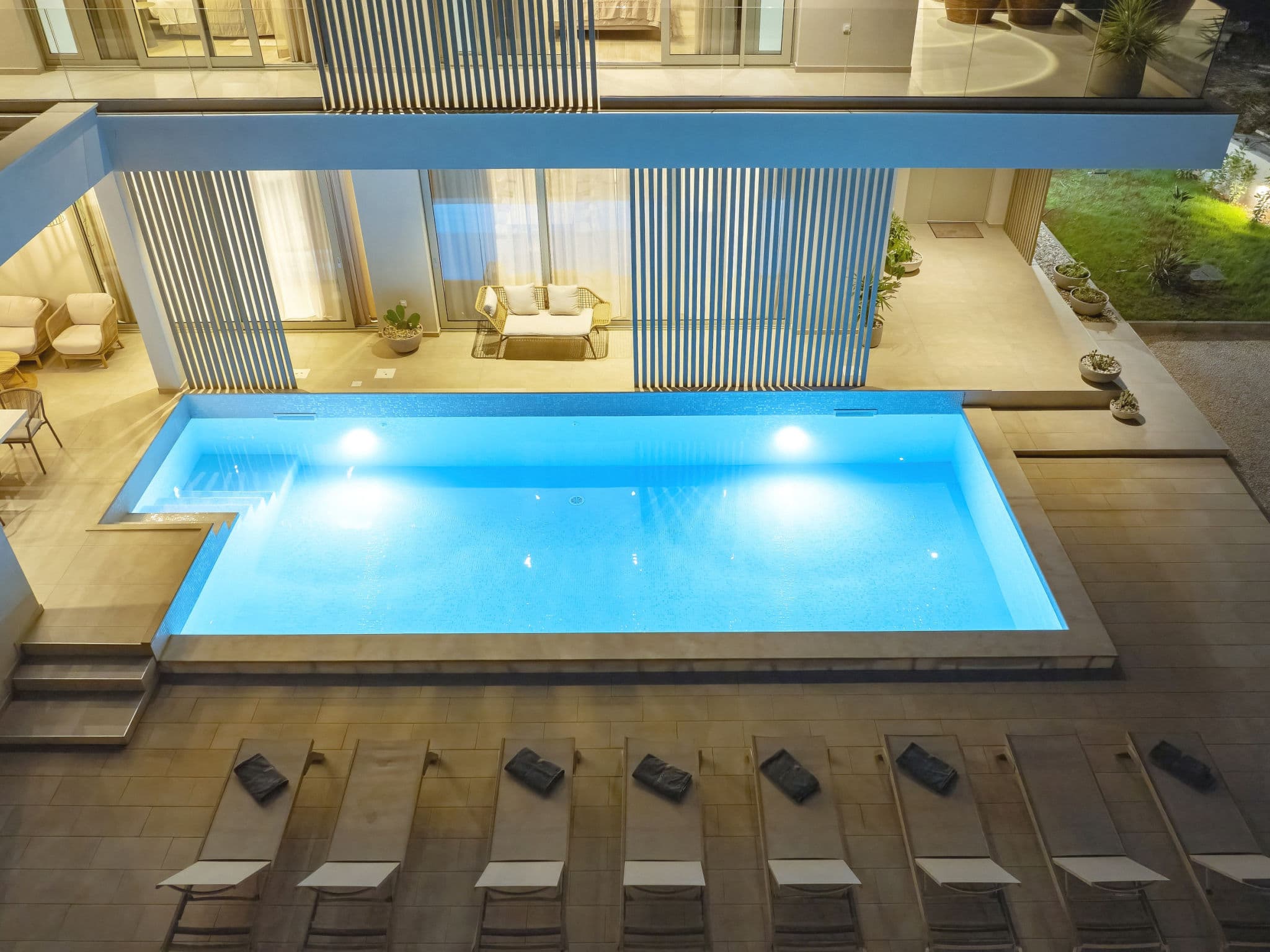 Pool Indoor