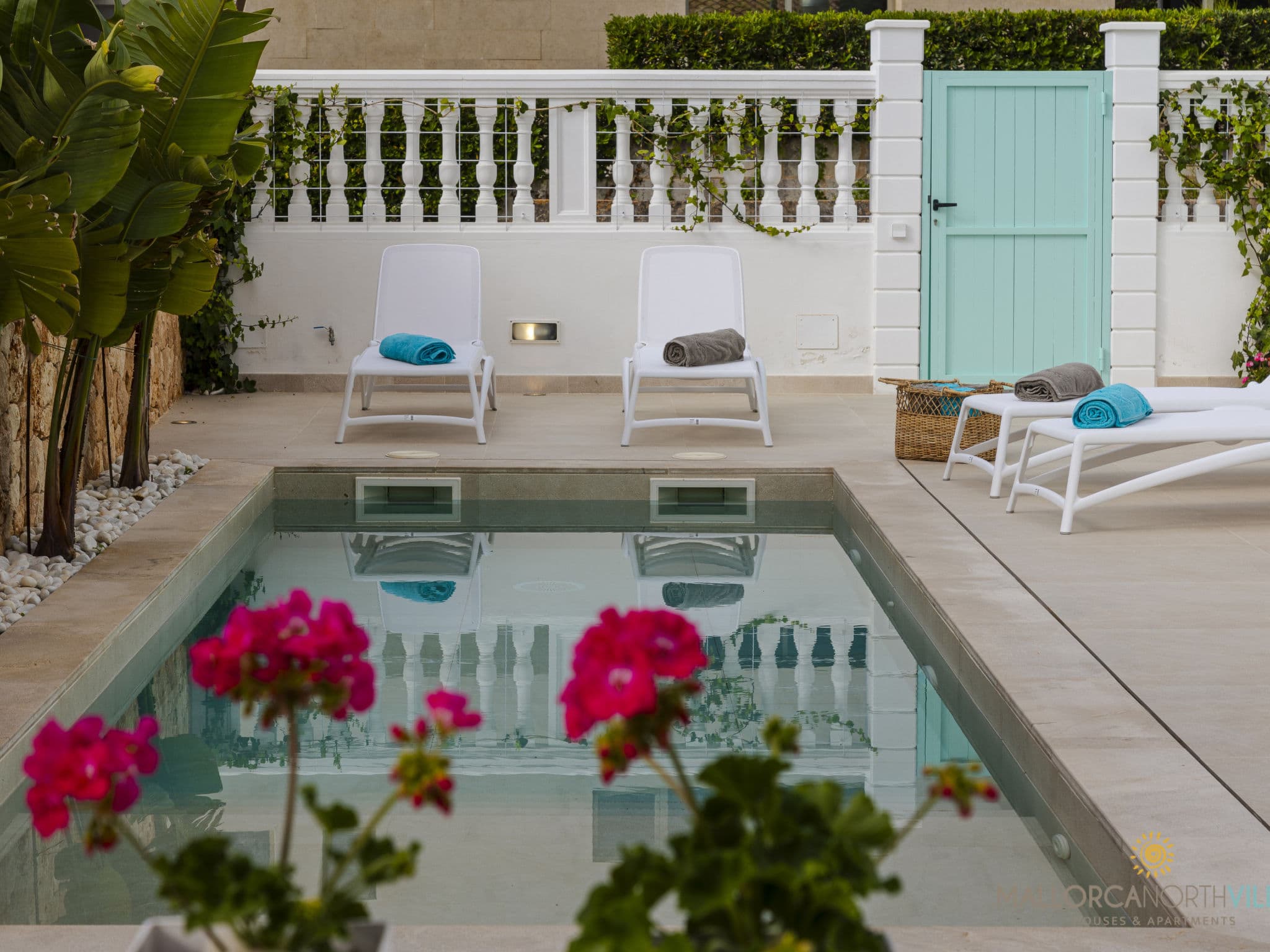 Pool Indoor