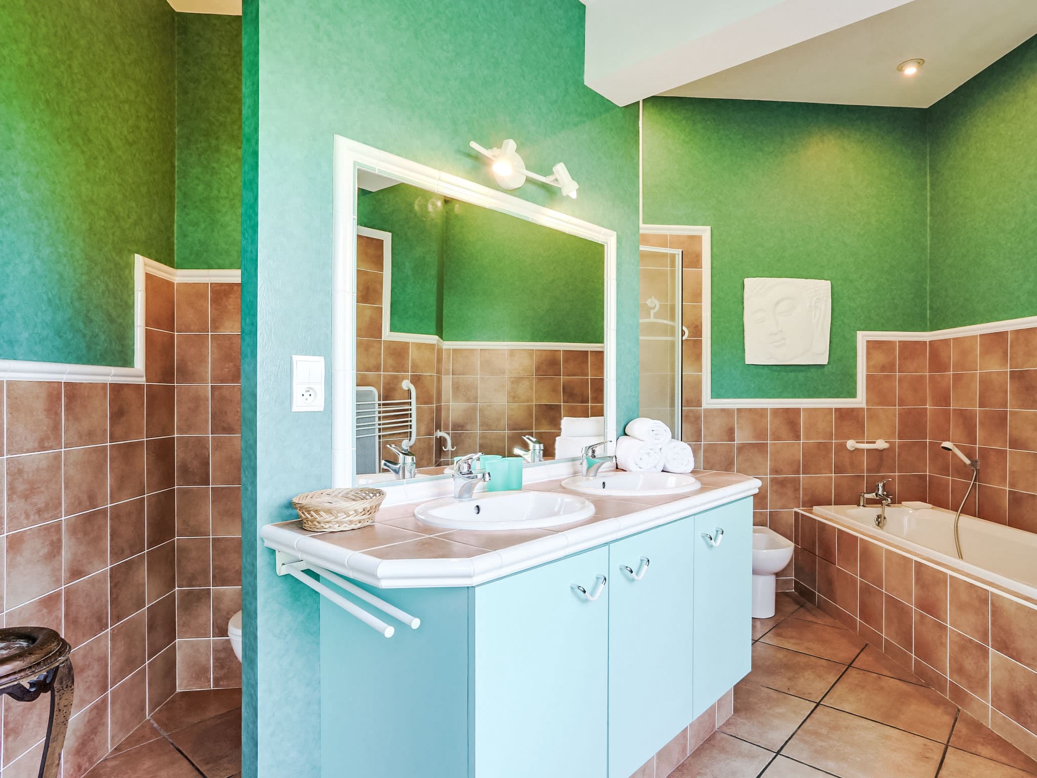 Bathroom / Wellness