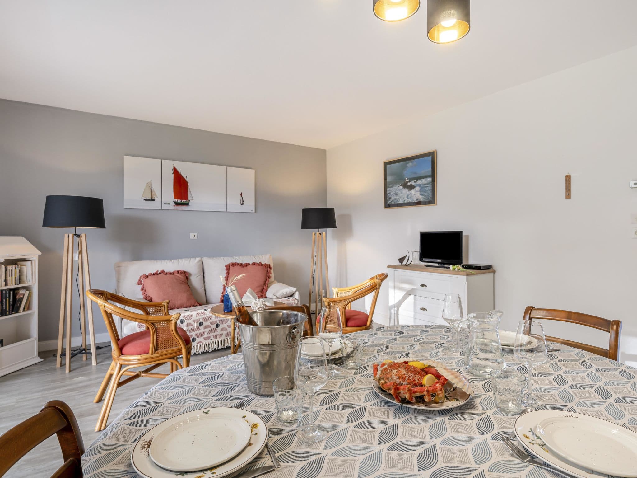 Kitchen / Dining Room