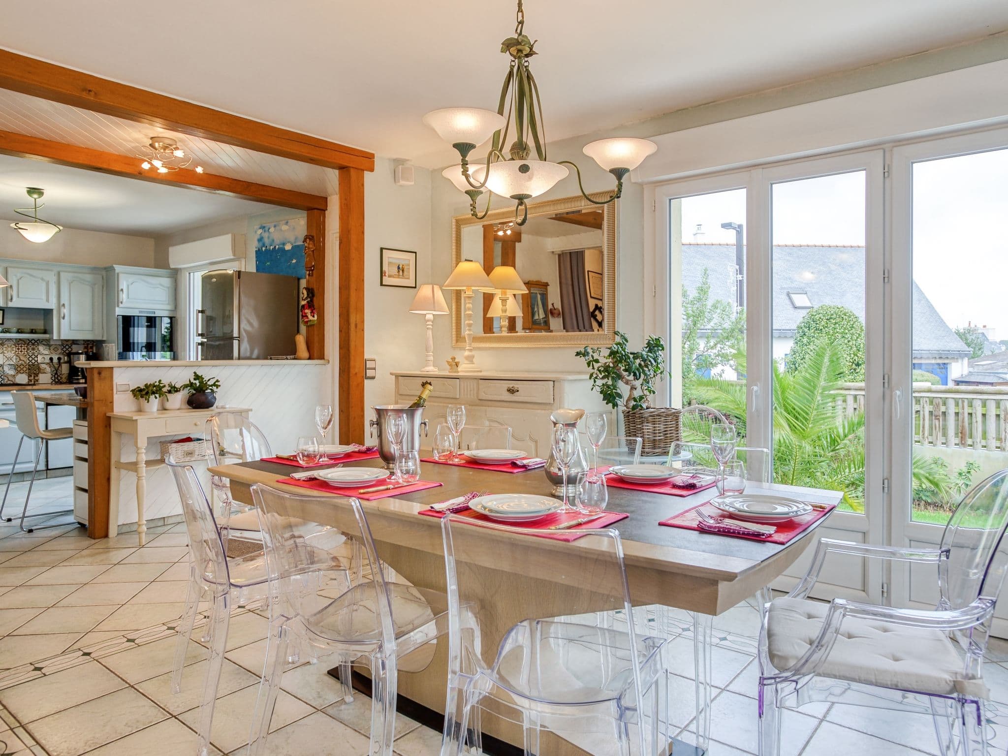 Kitchen / Dining Room