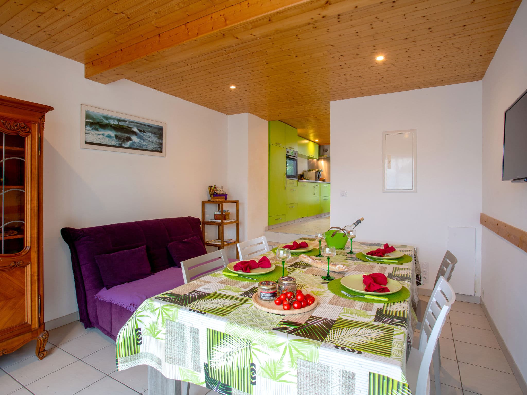 Kitchen / Dining Room