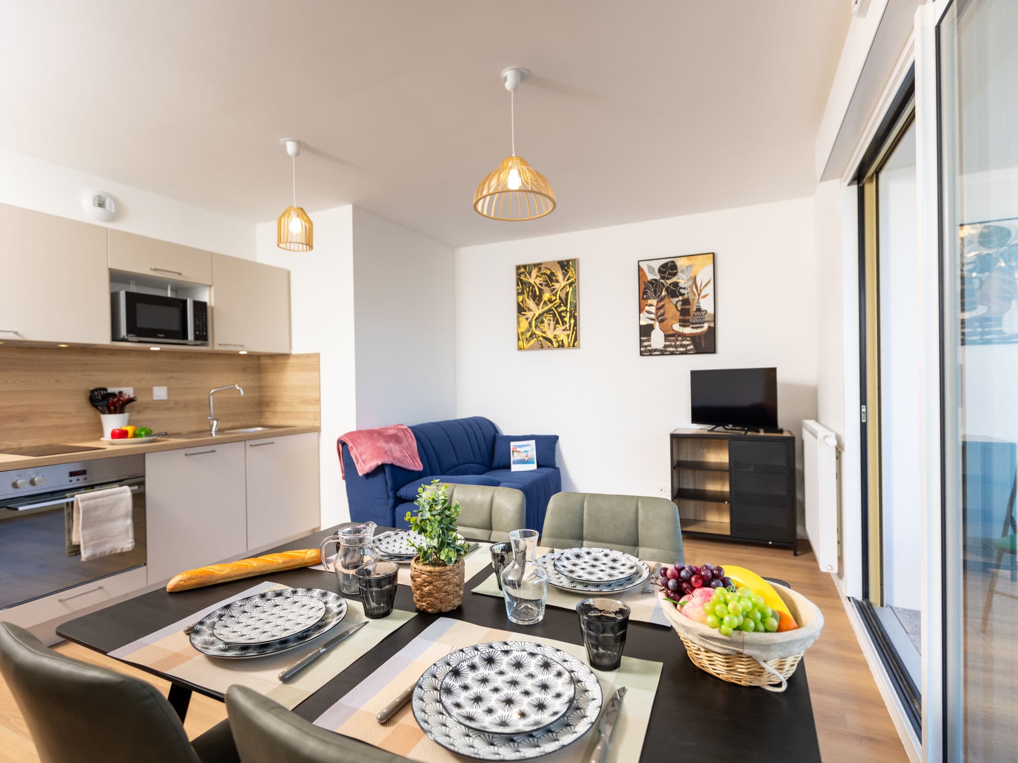 Kitchen / Dining Room