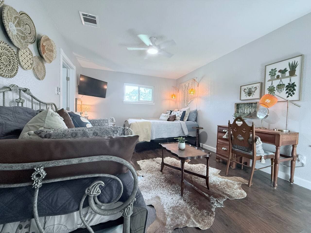 Gallery Image 14
