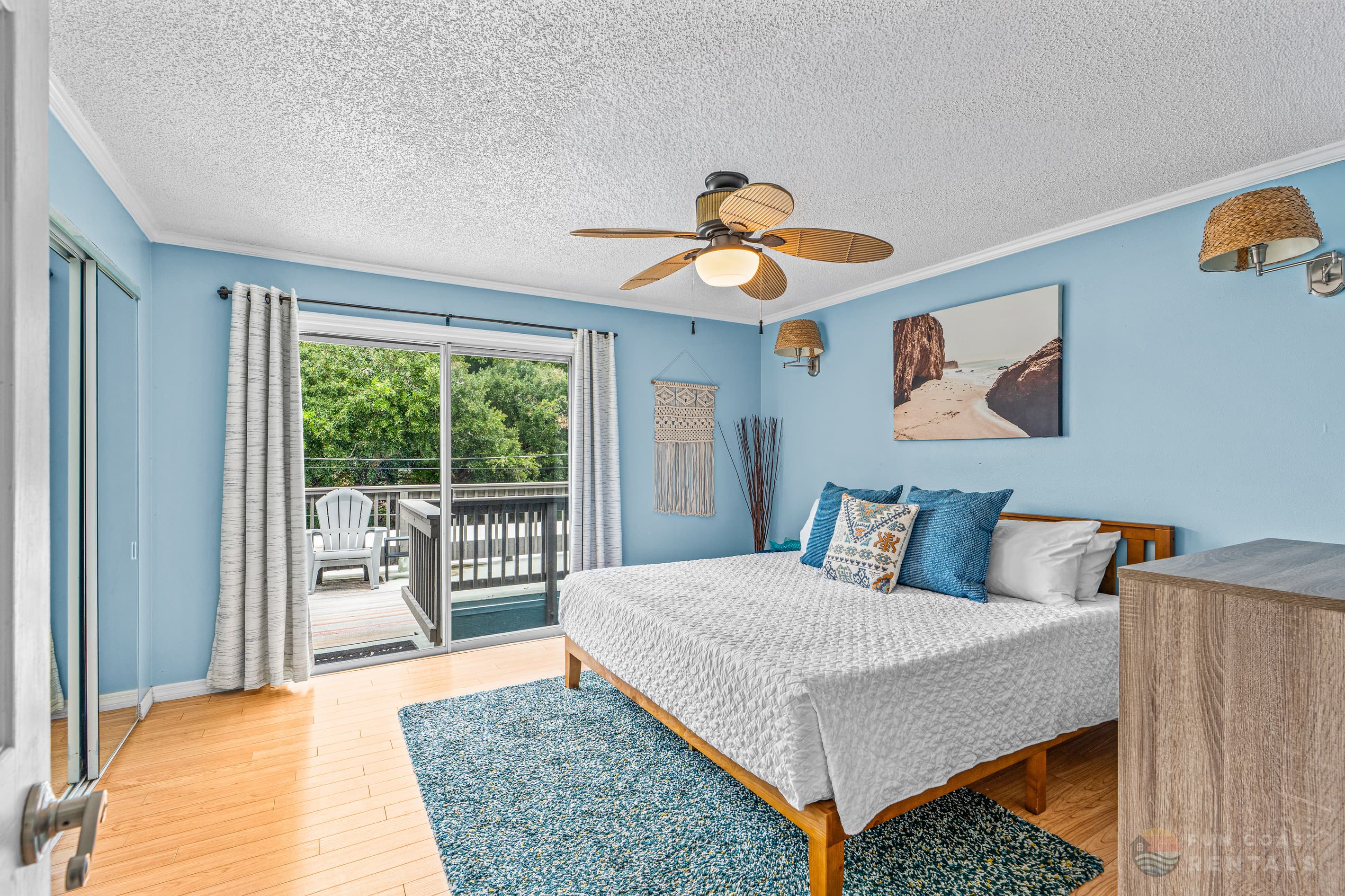 King Master Bedroom with Sun Deck Access