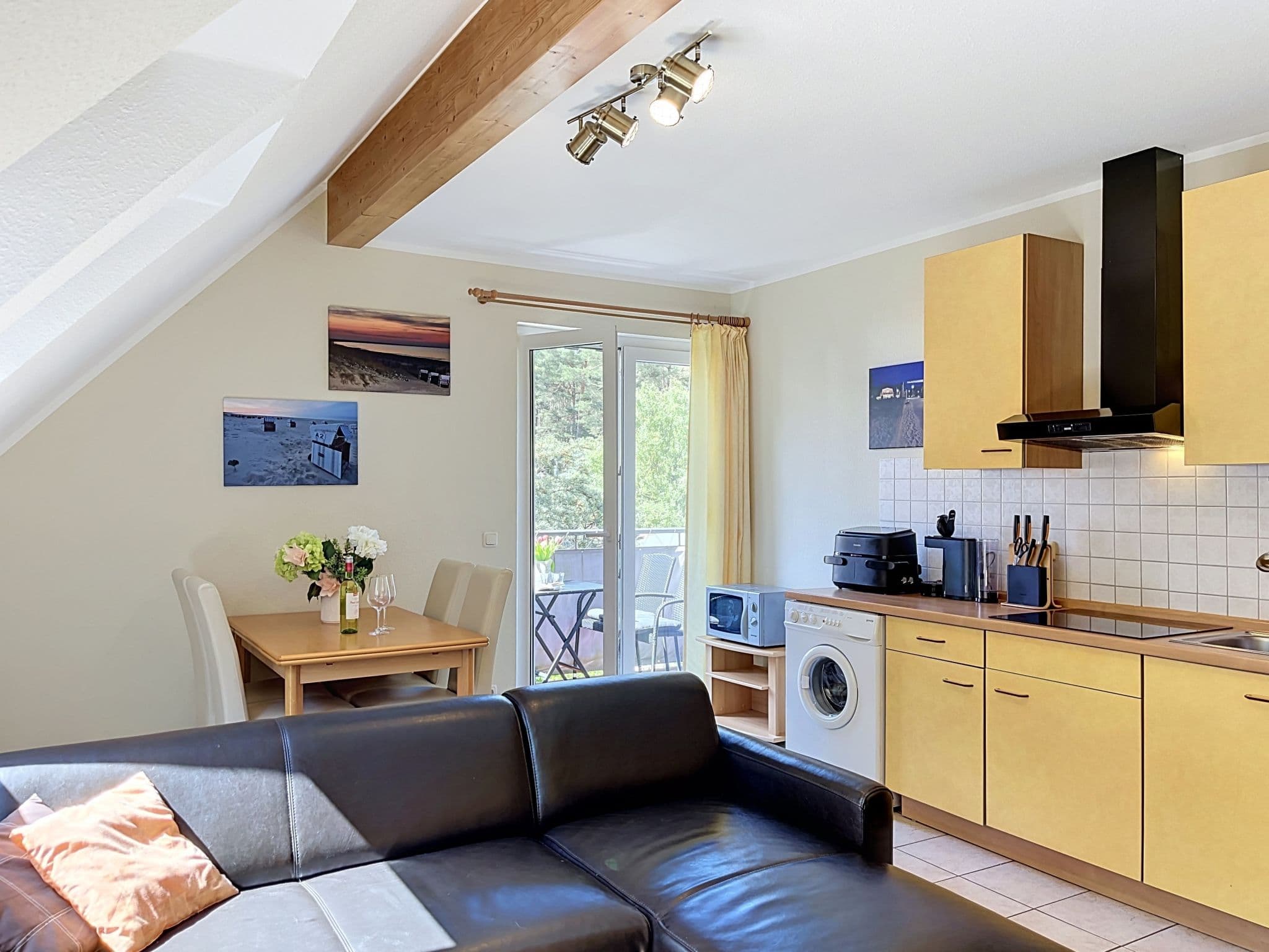 Kitchen / Dining Room