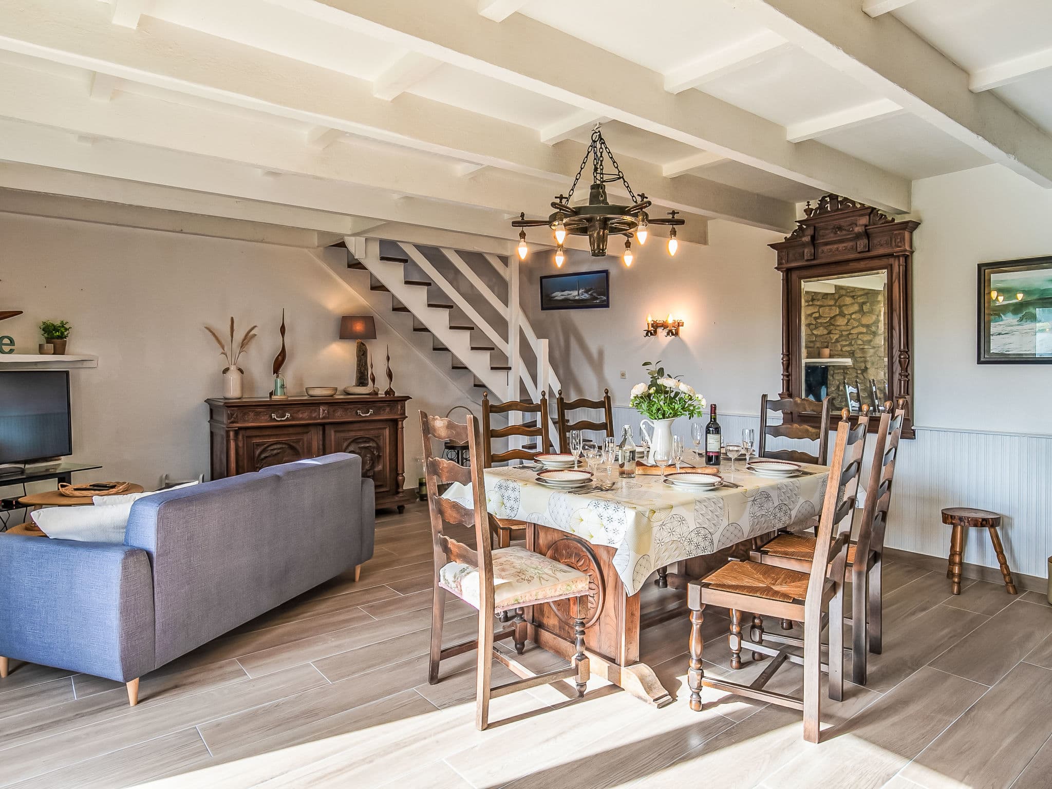 Kitchen / Dining Room