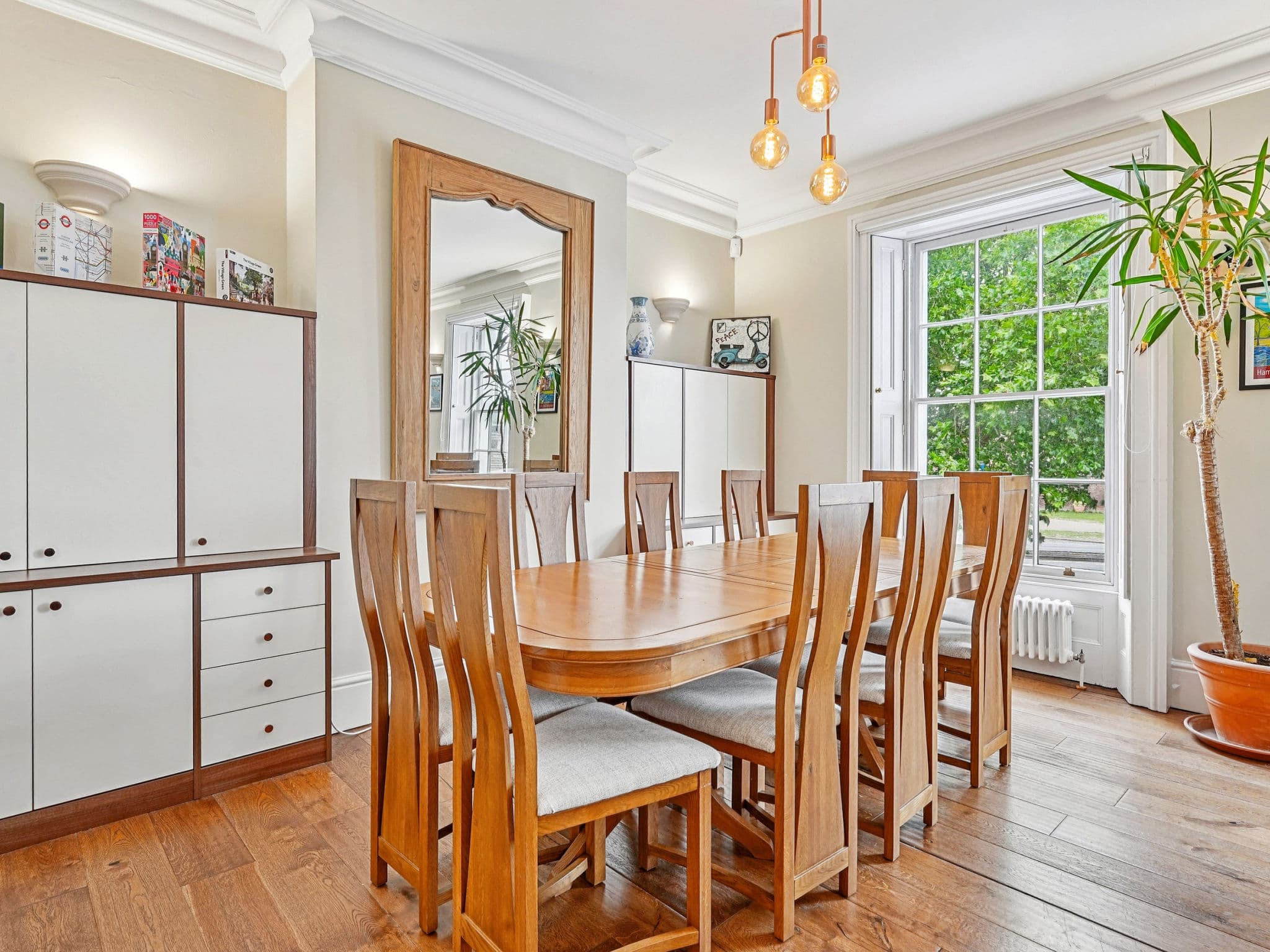 Kitchen / Dining Room