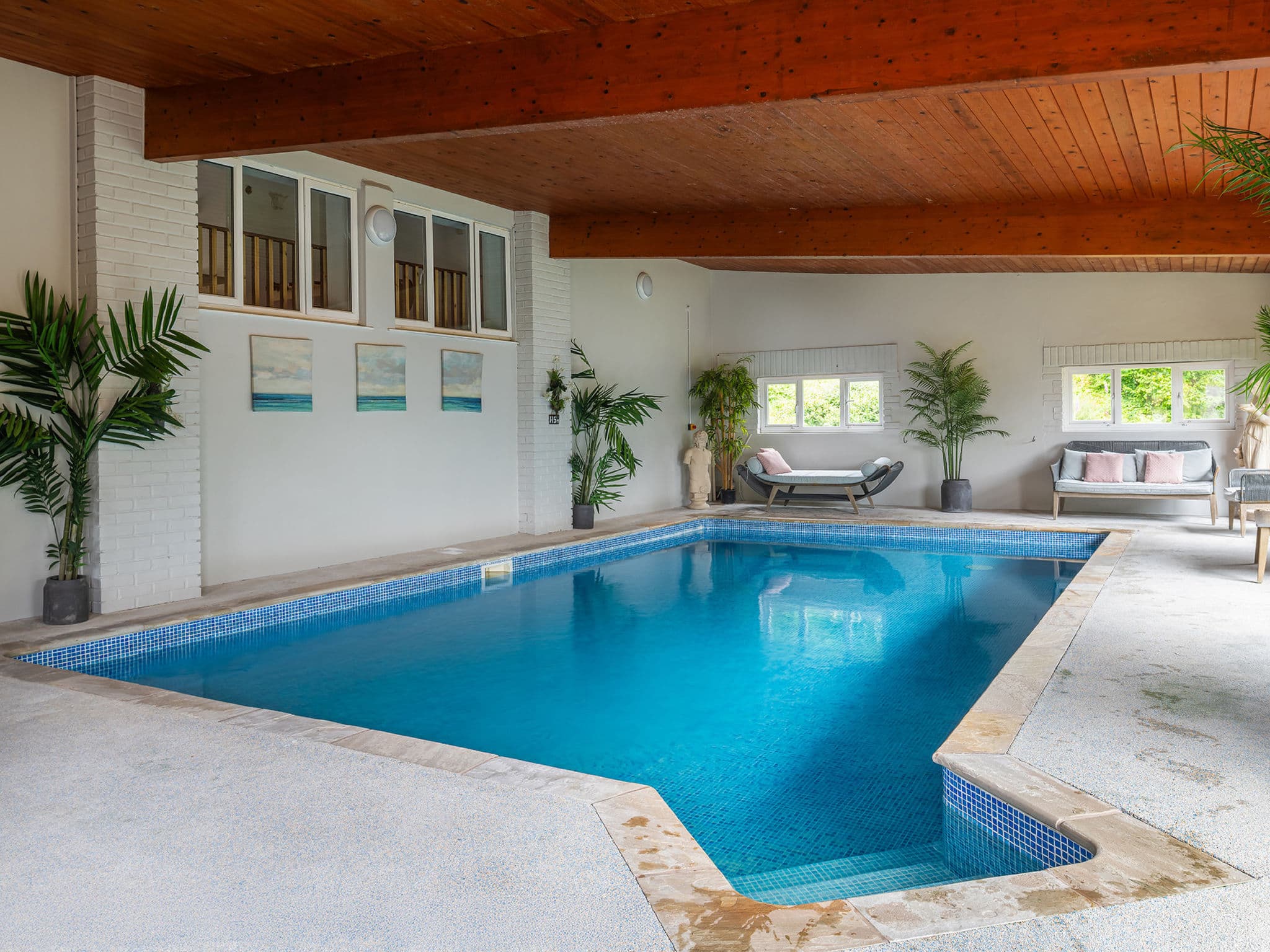 Pool Indoor