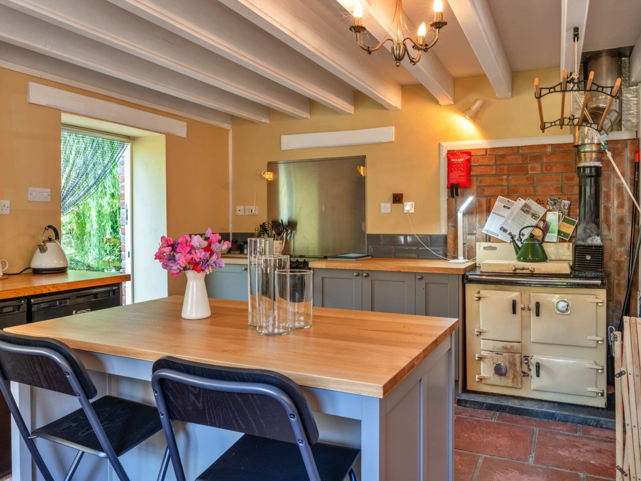 Kitchen / Dining Room