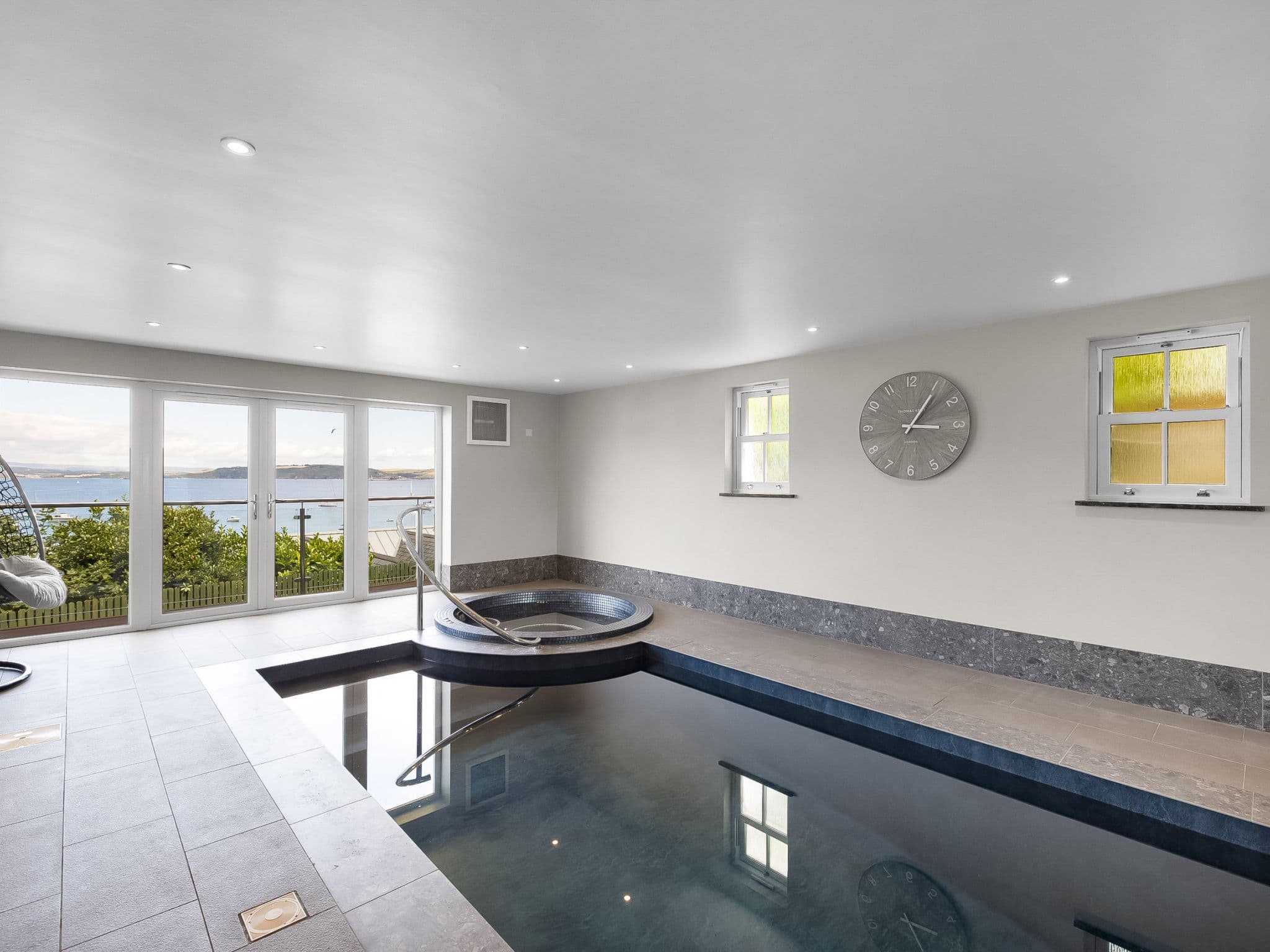 Pool Indoor