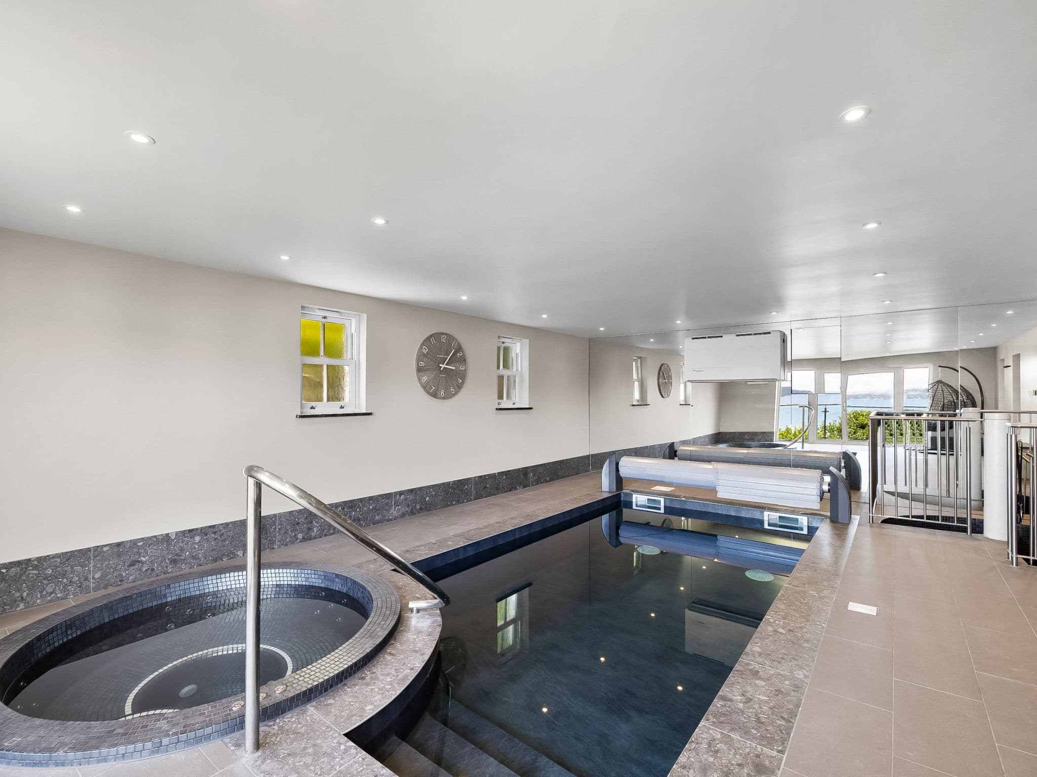 Pool Indoor
