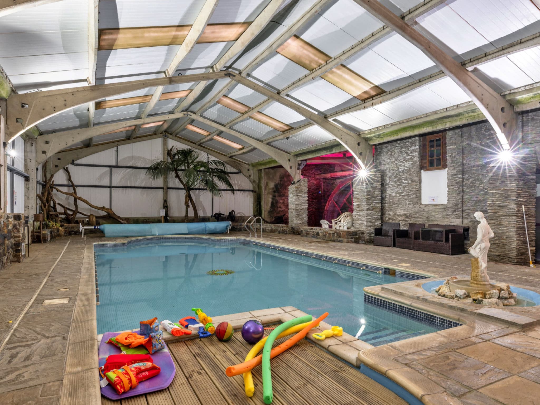 Pool Indoor