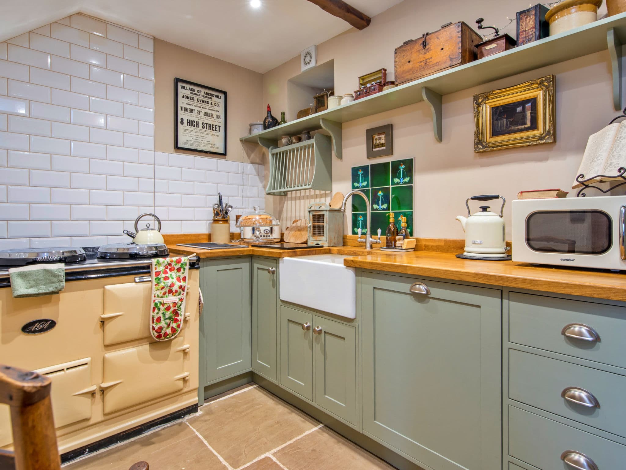 Kitchen / Dining Room