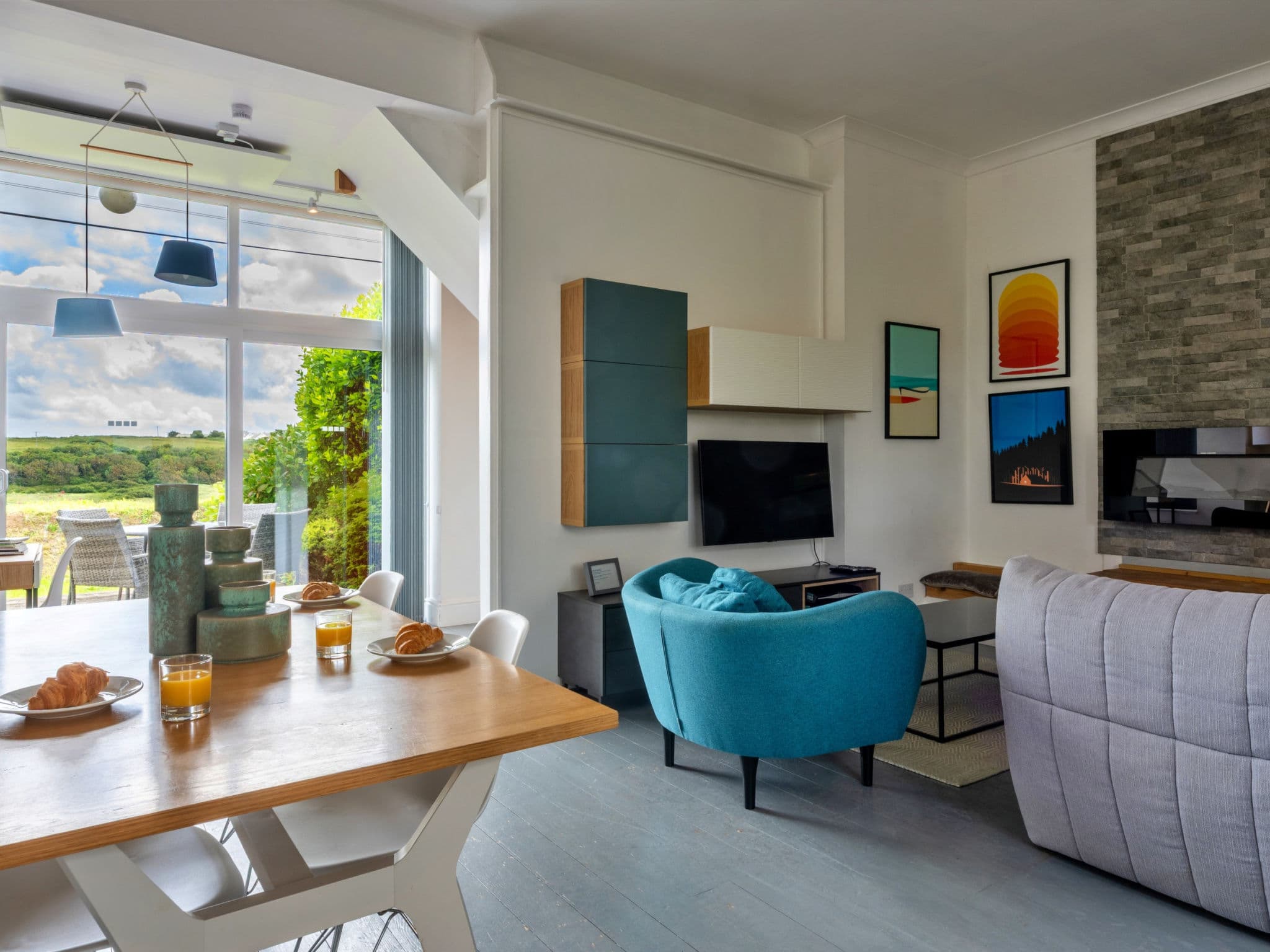 Kitchen / Dining Room