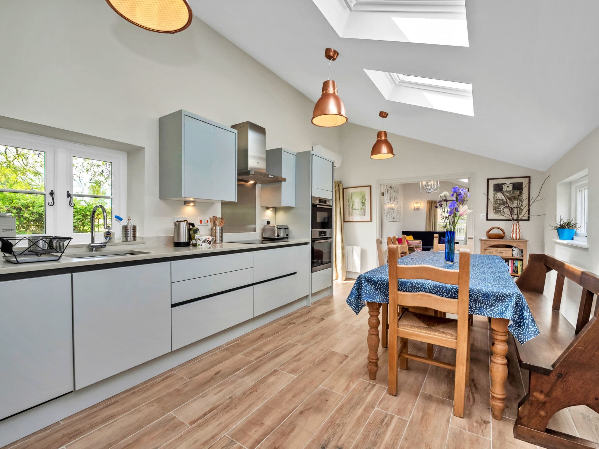 Kitchen / Dining Room