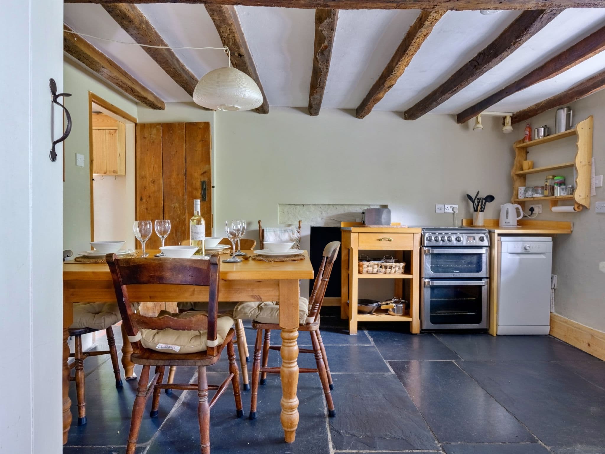 Kitchen / Dining Room