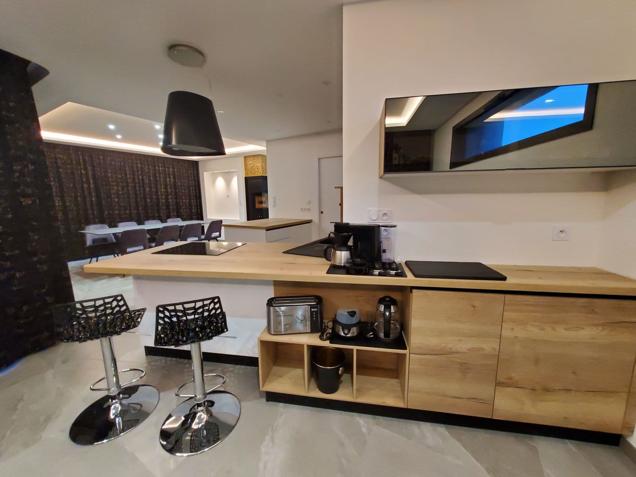Kitchen / Dining Room