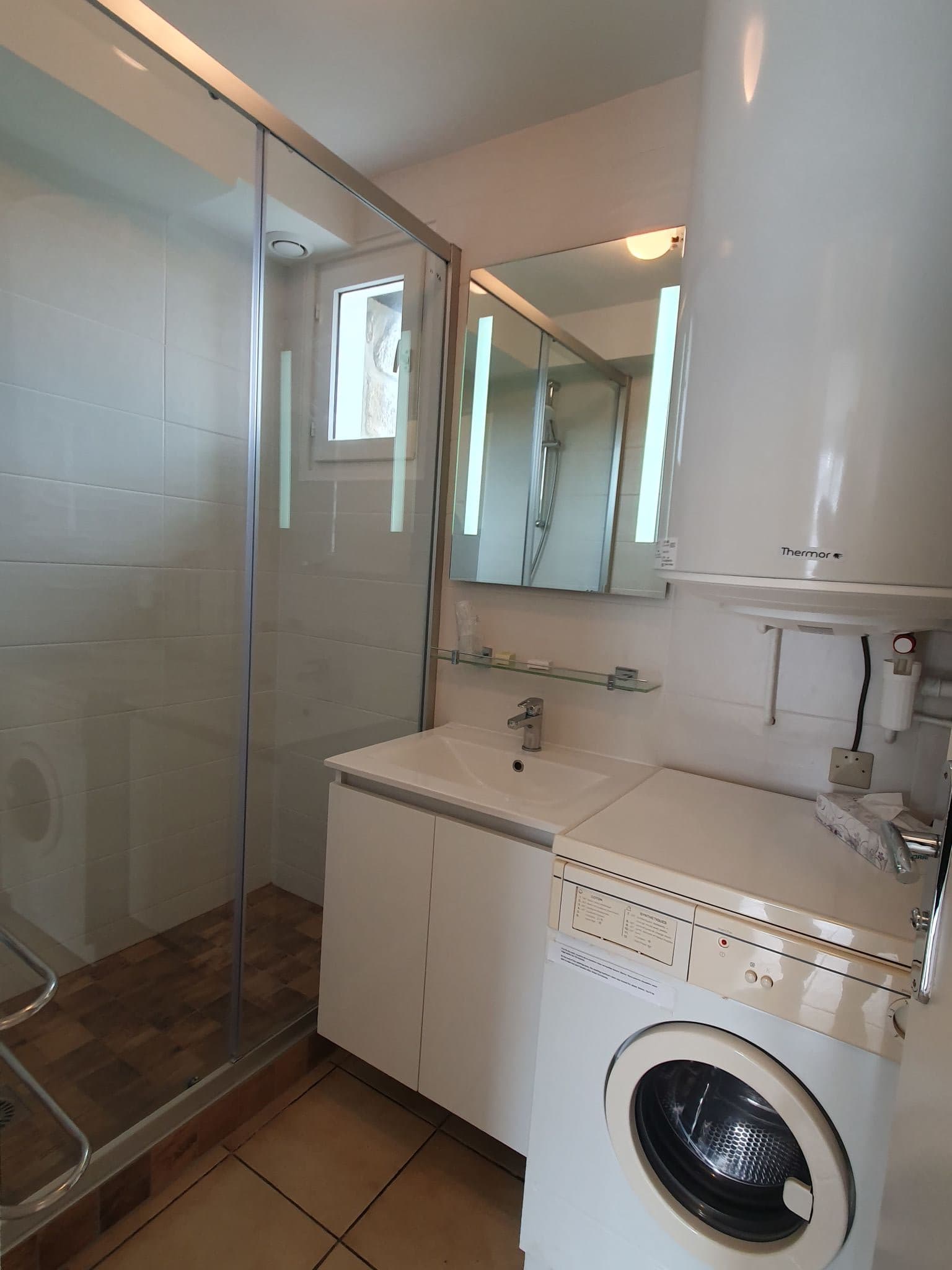 Bathroom / Wellness