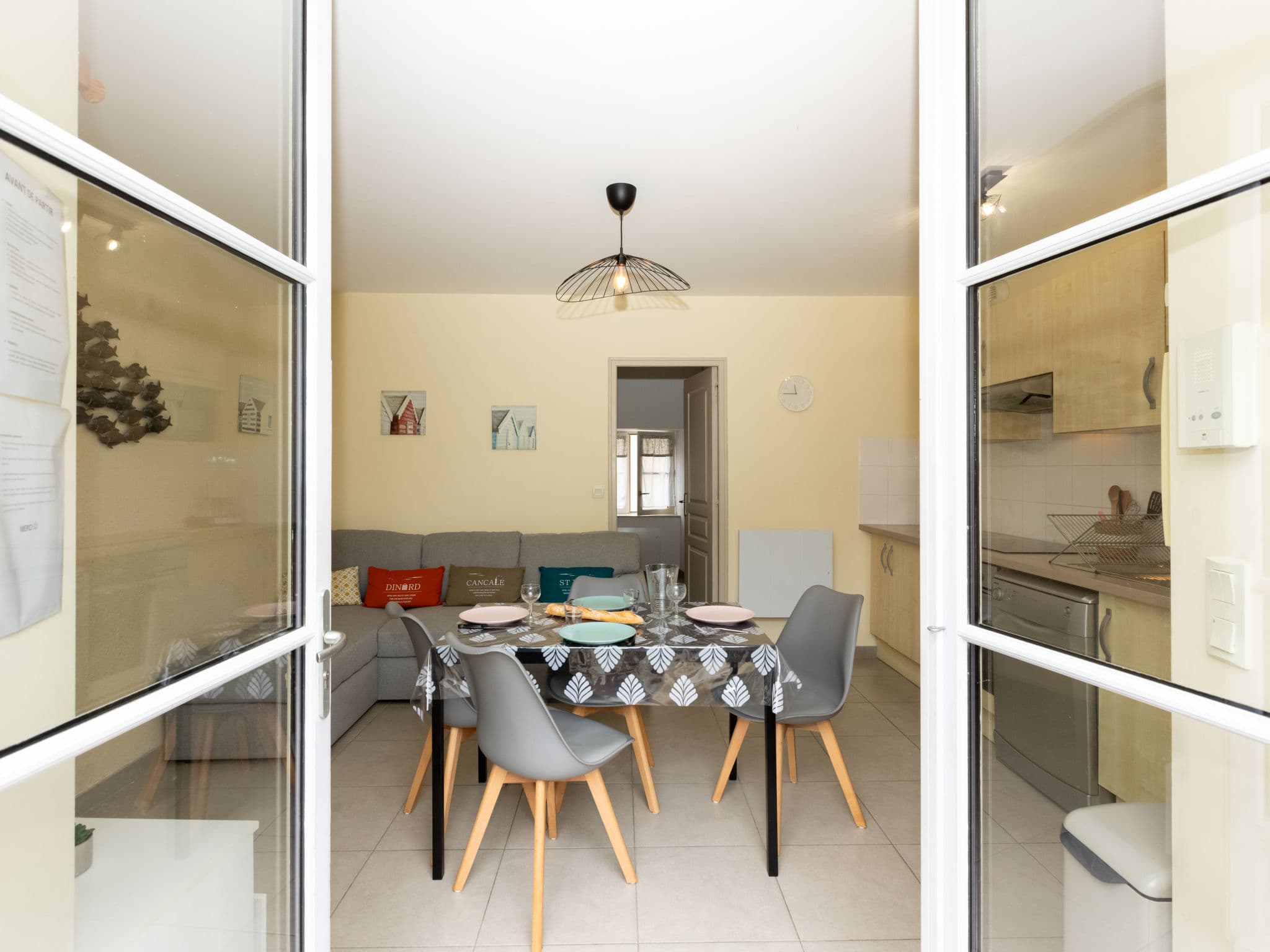 Kitchen / Dining Room