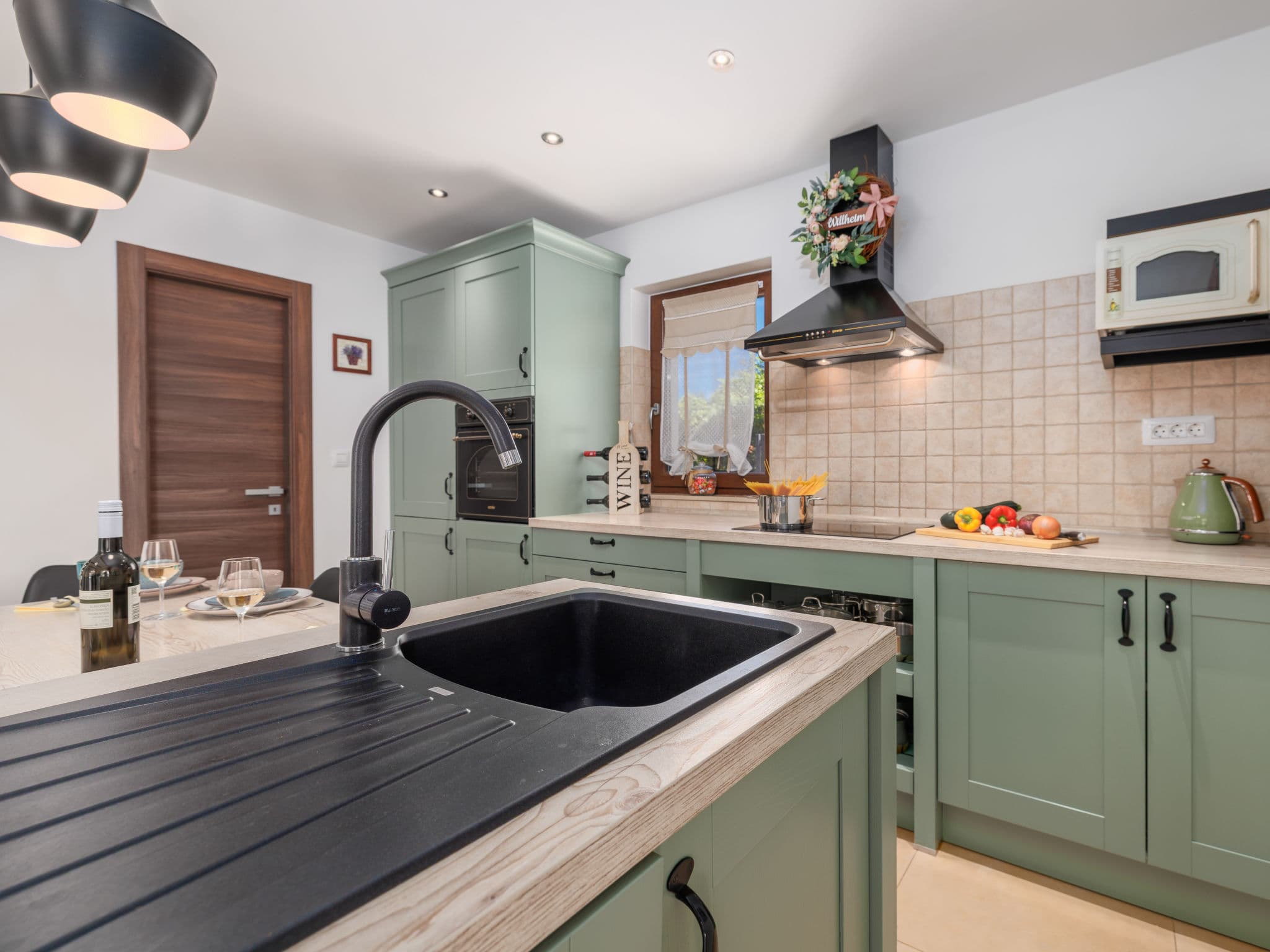 Kitchen / Dining Room