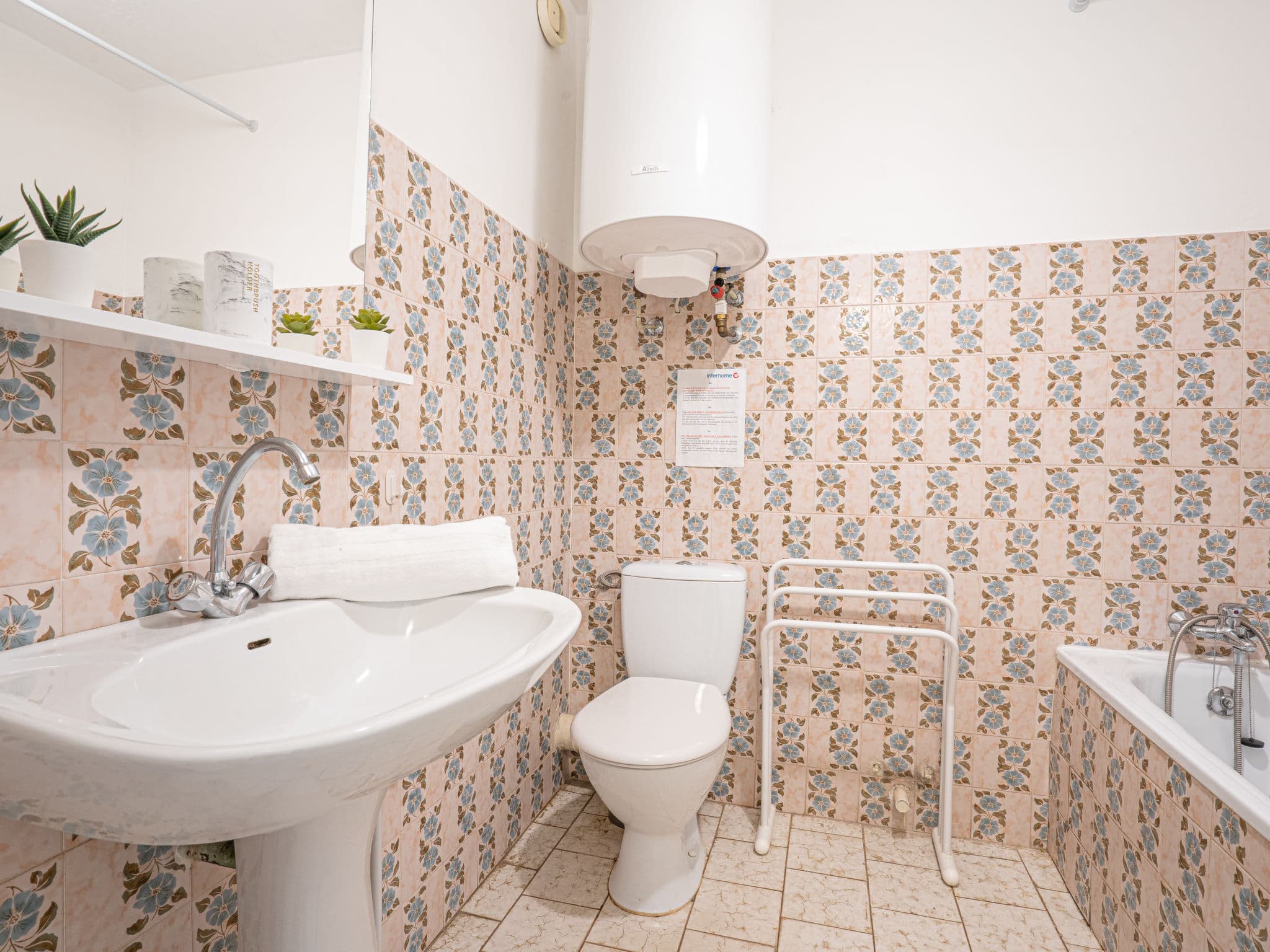 Bathroom / Wellness