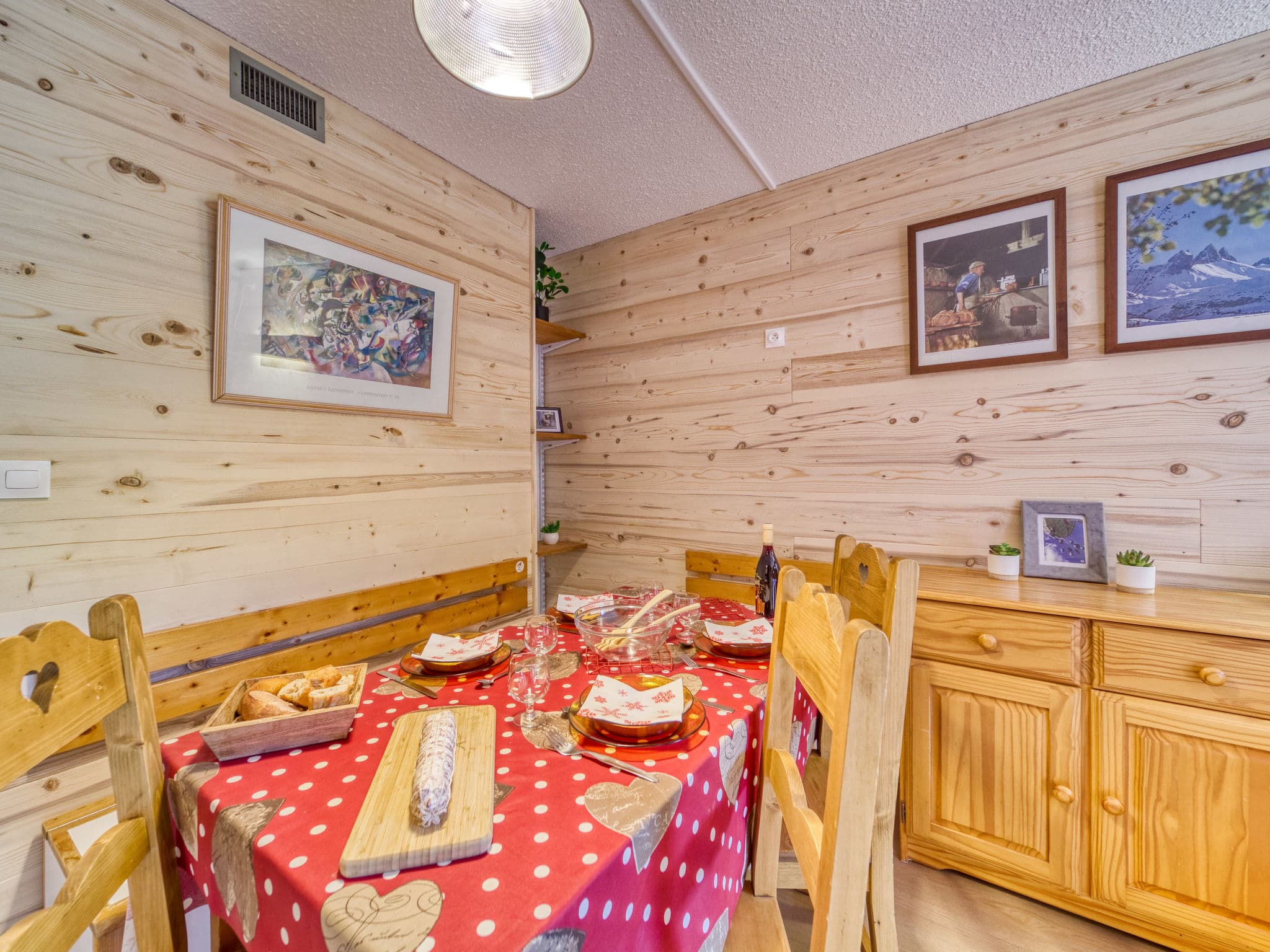 Kitchen / Dining Room