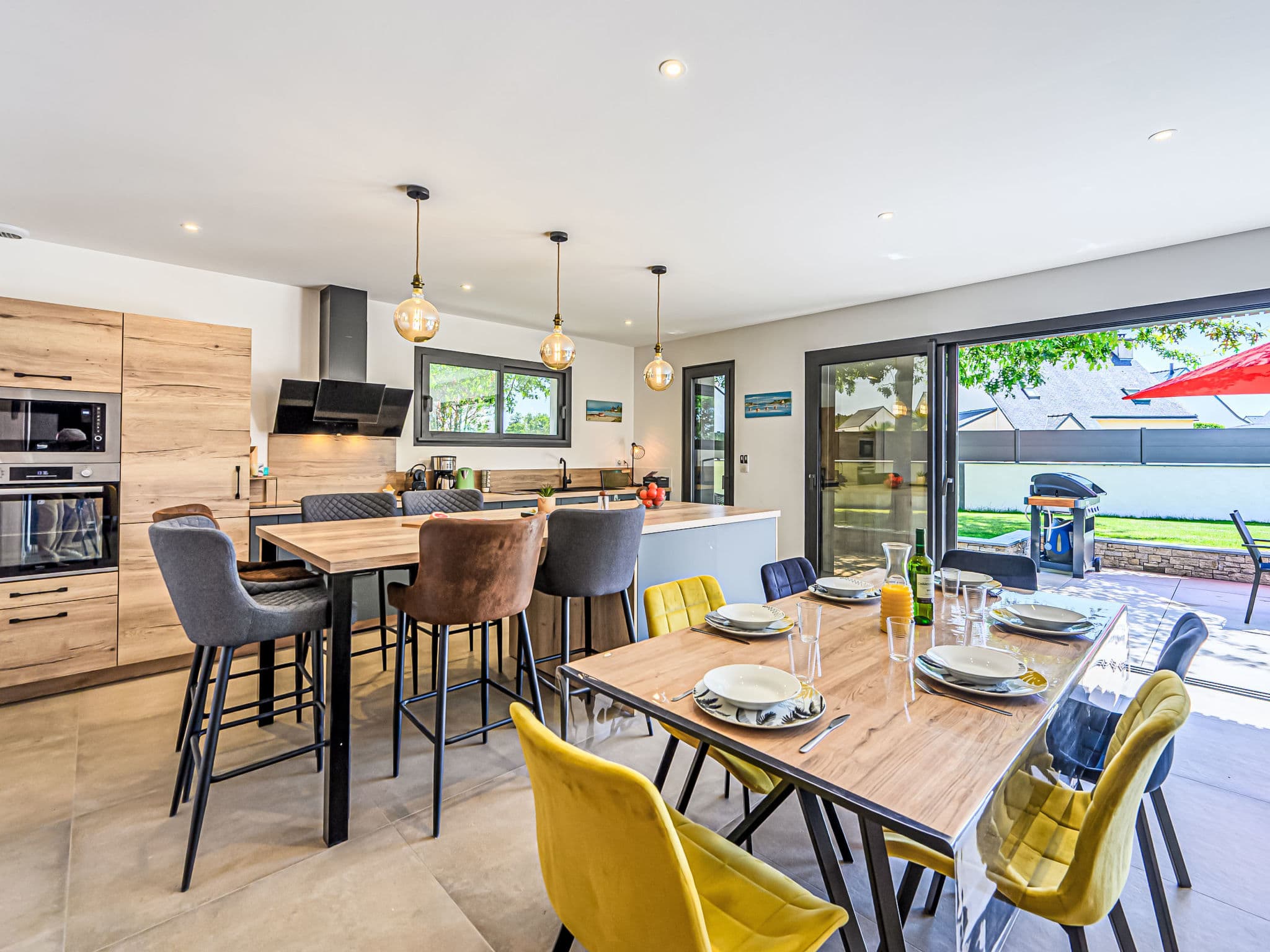 Kitchen / Dining Room