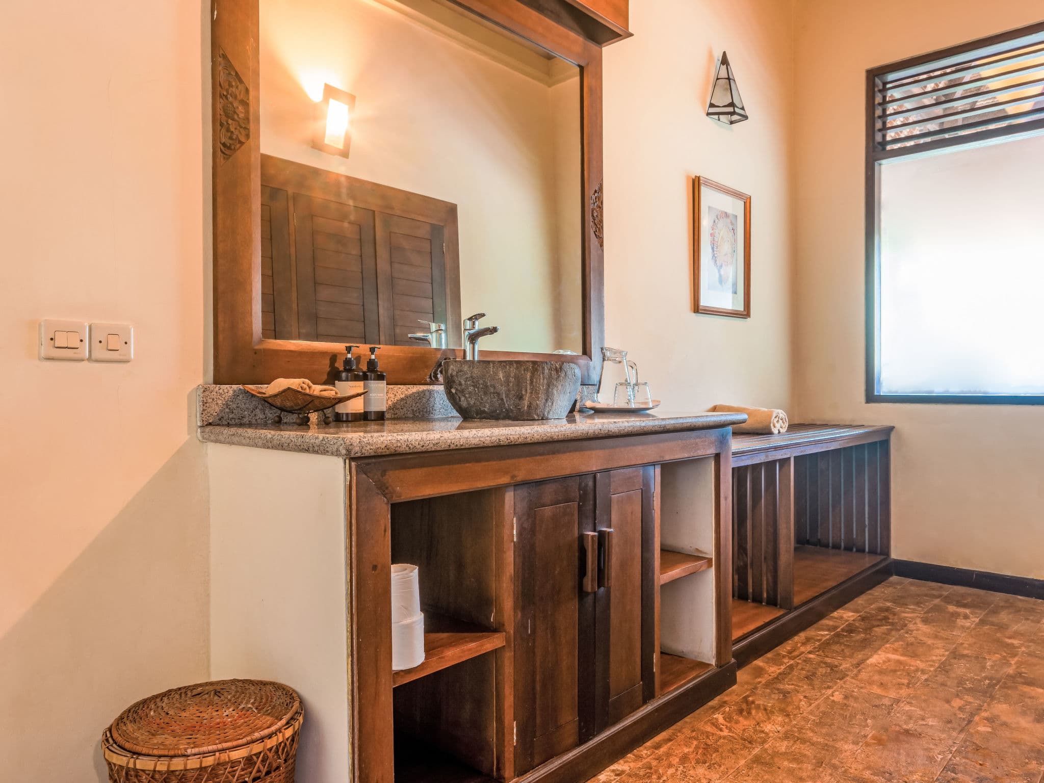 Bathroom / Wellness