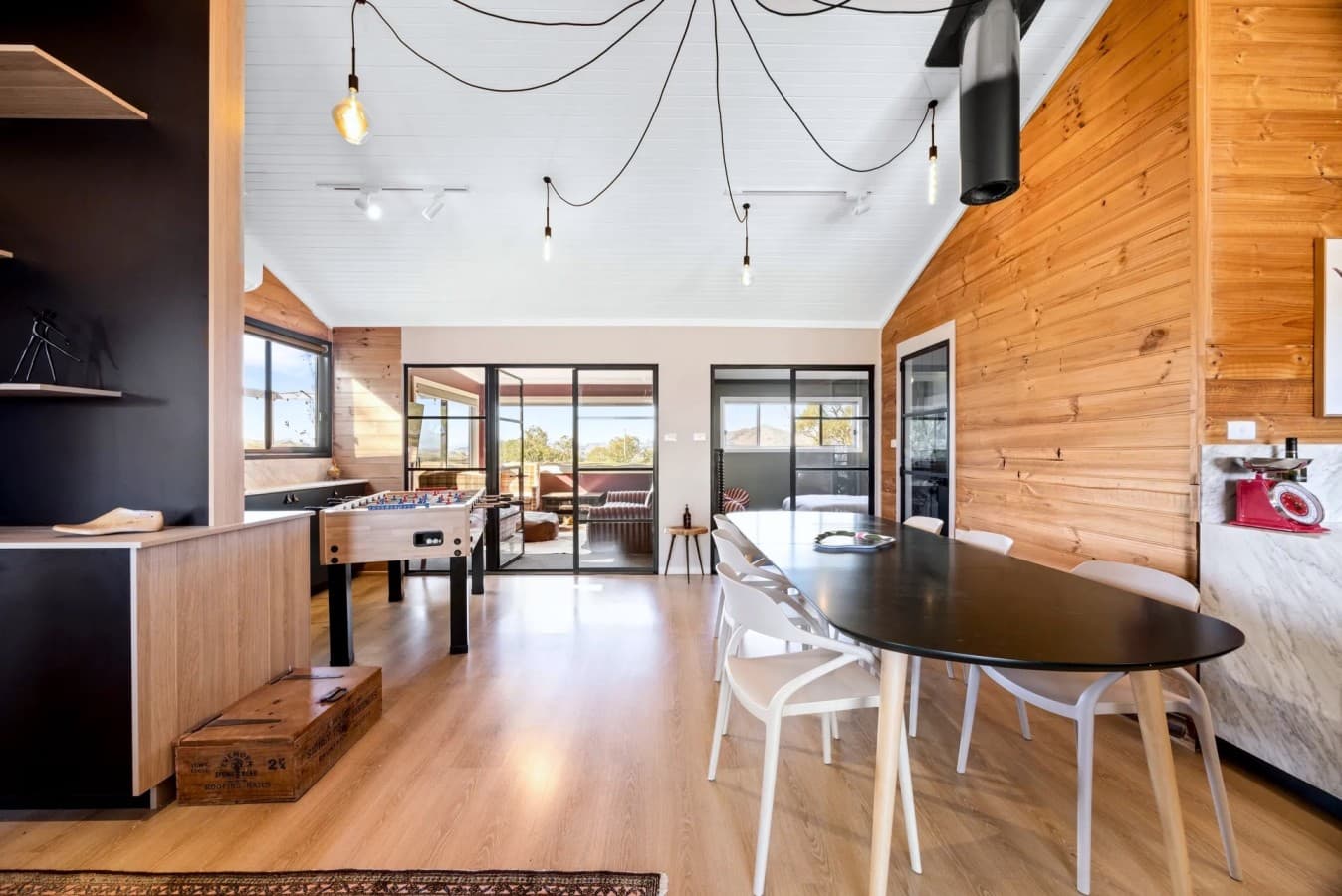 10 Bella Vista High Country Retreat - Dining and Games Area.jpg