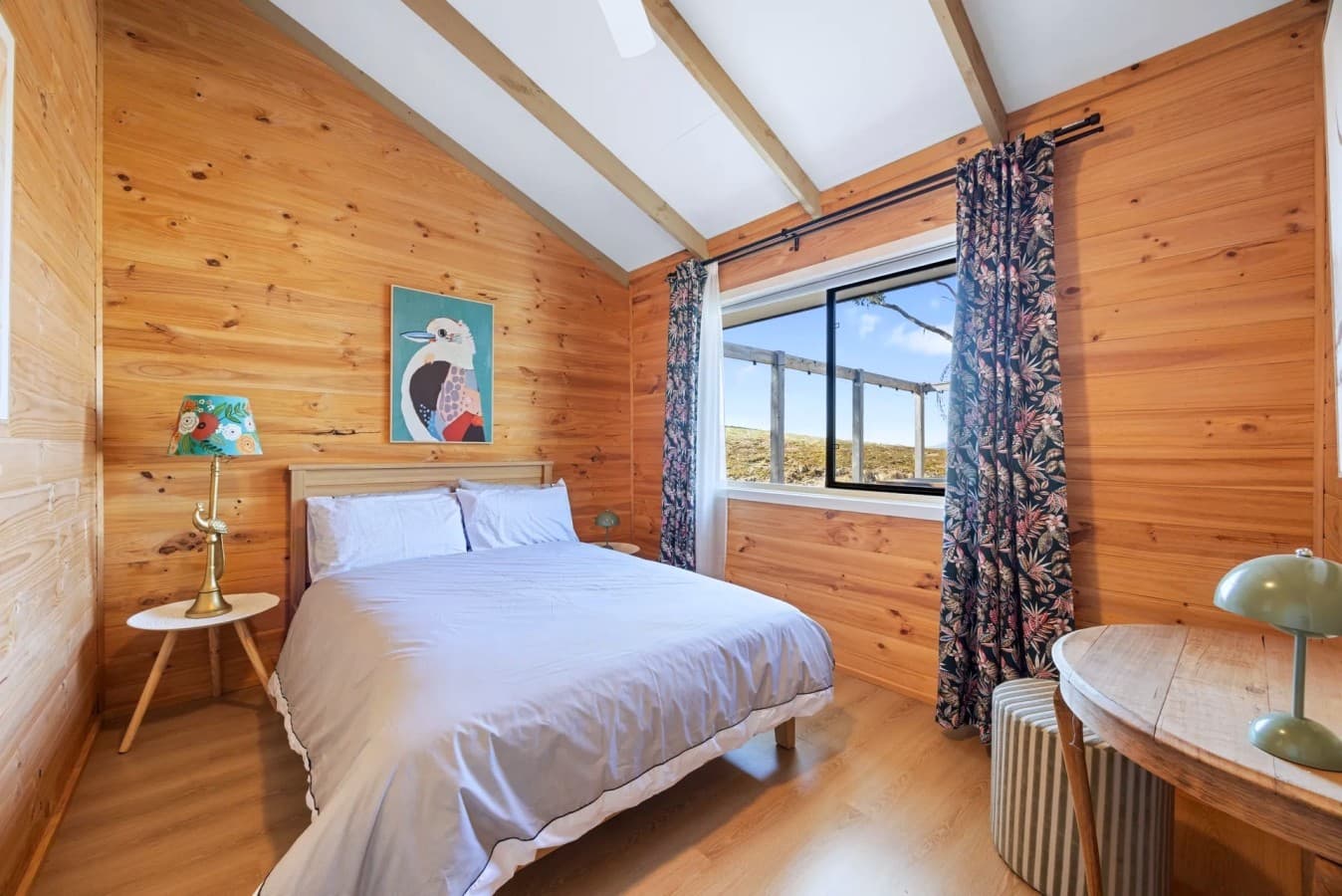 13 Bella Vista High Country Retreat - Bedroom 2 Alternate View.jpg