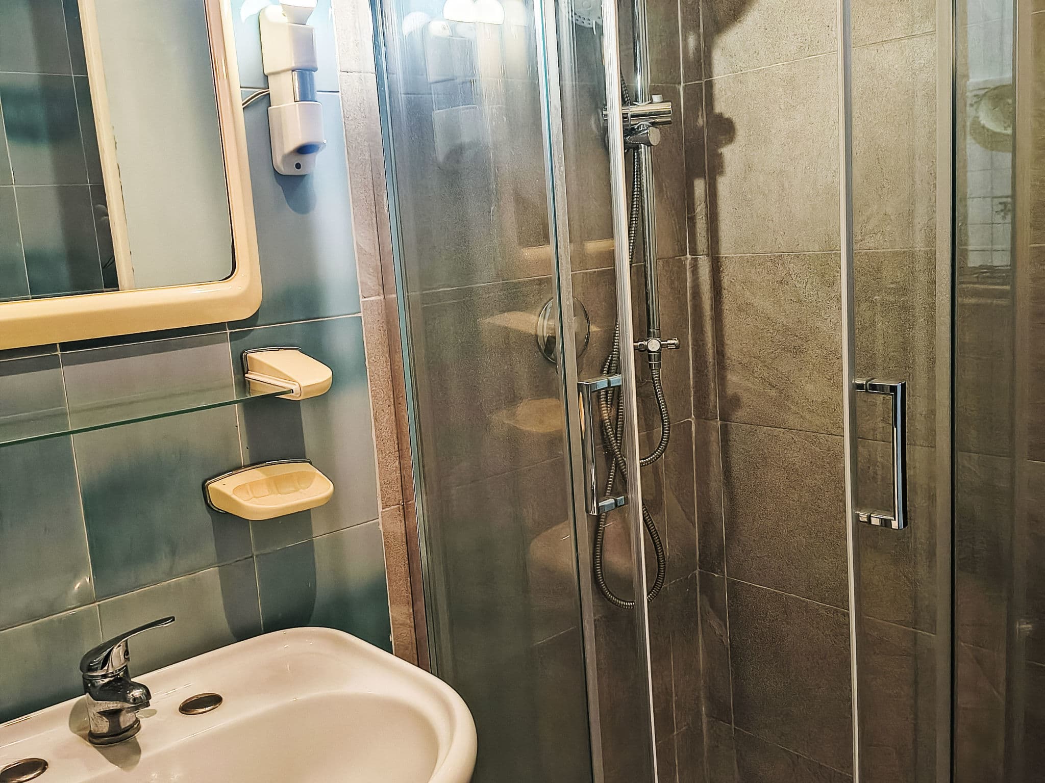 Bathroom / Wellness
