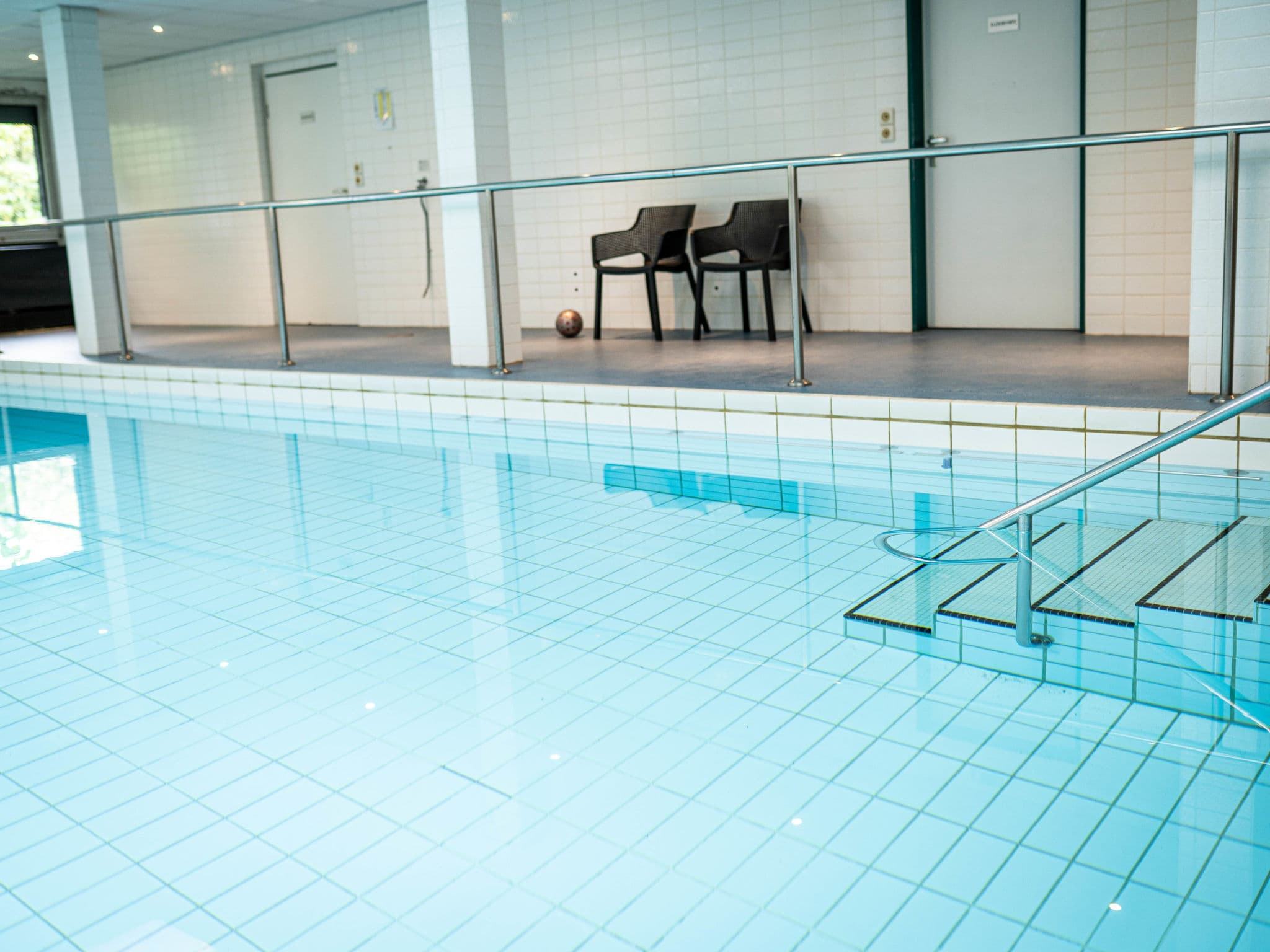 Pool Indoor