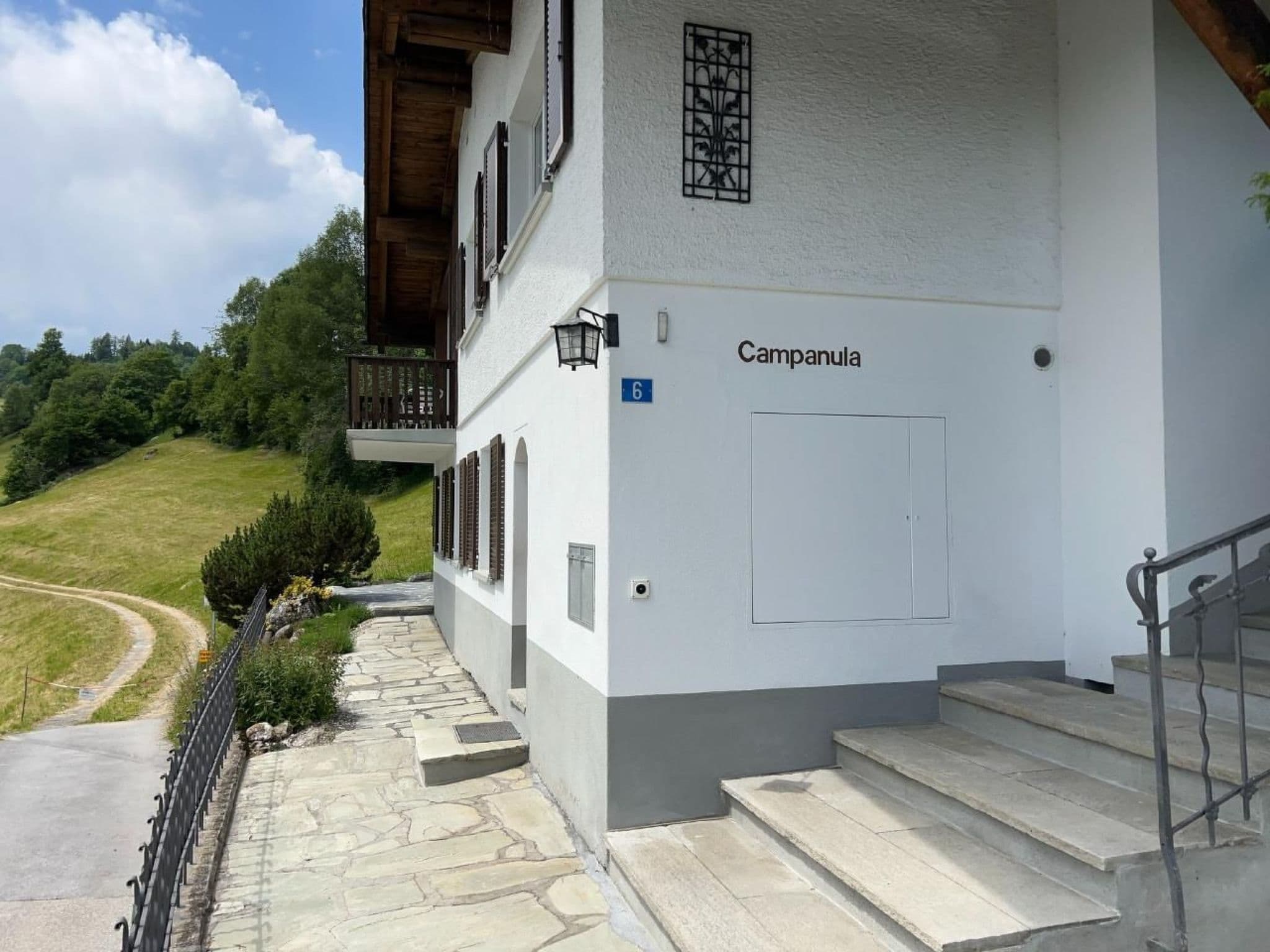 Gallery Image 12