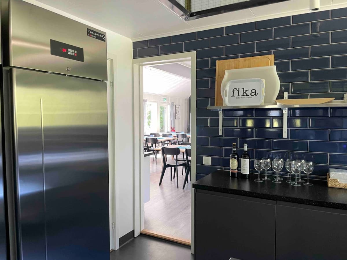 Modern kitchen with space to prepare meals for large groups. Fully equipped with everything necessary